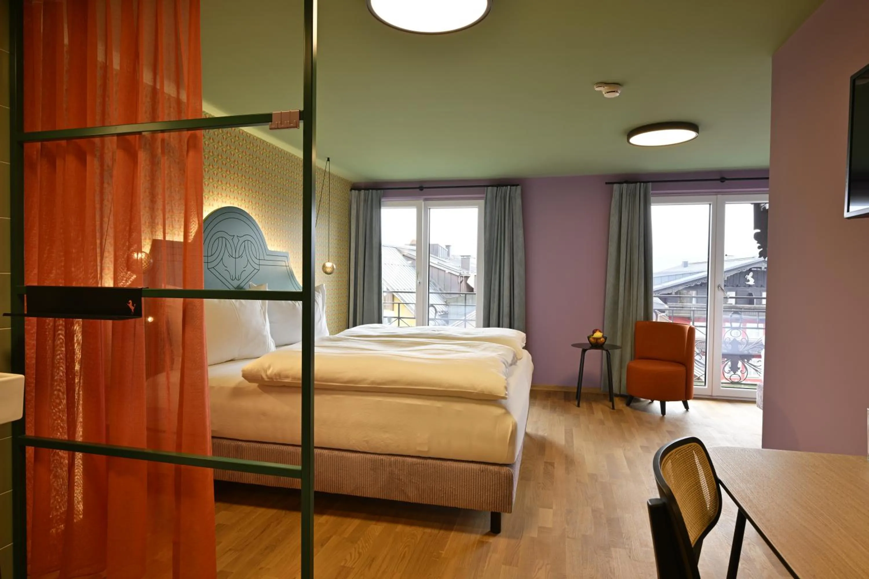 Photo of the whole room, Bed in Schwarzes Rössl