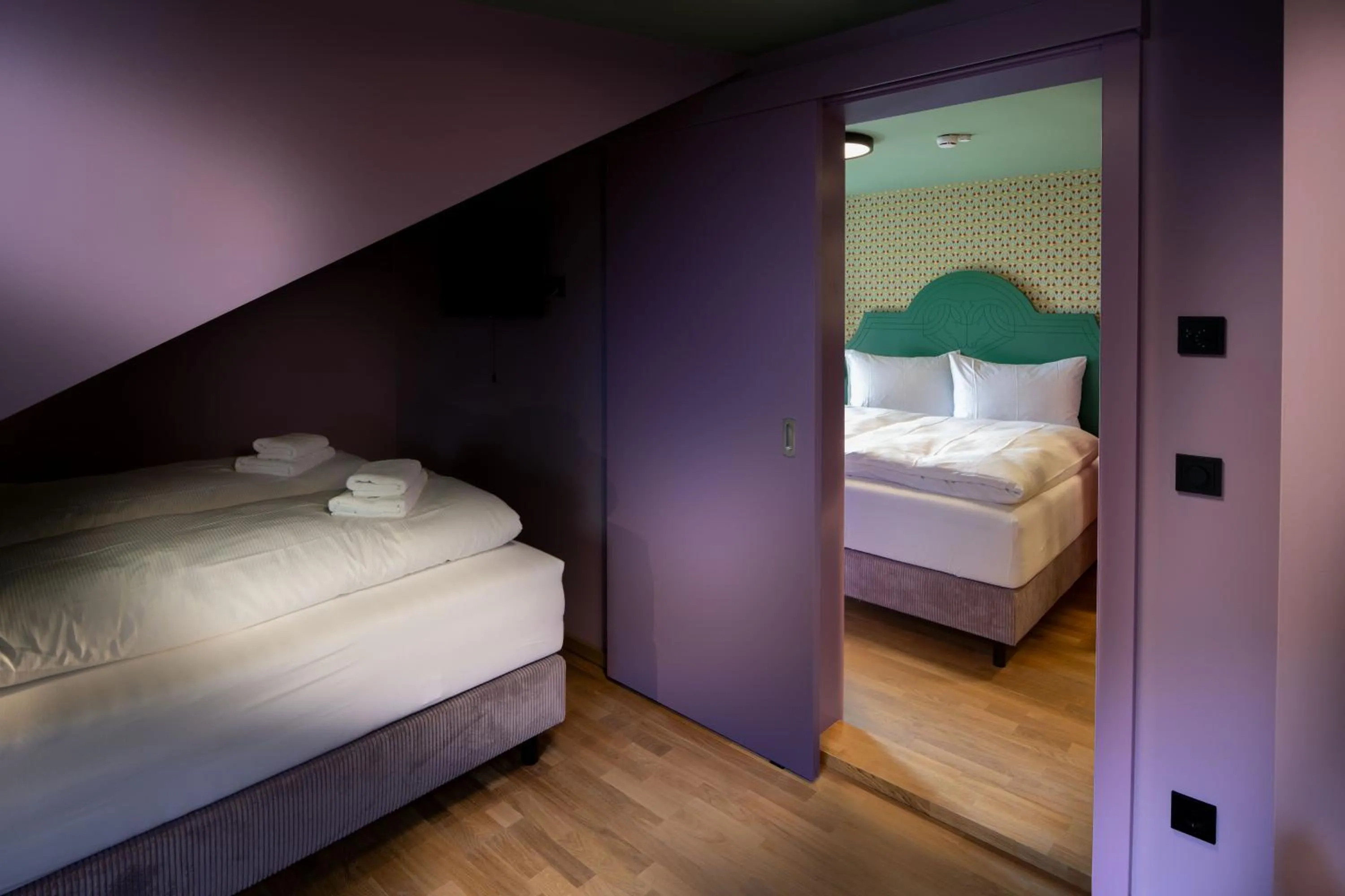 Photo of the whole room, Bed in Schwarzes Rössl