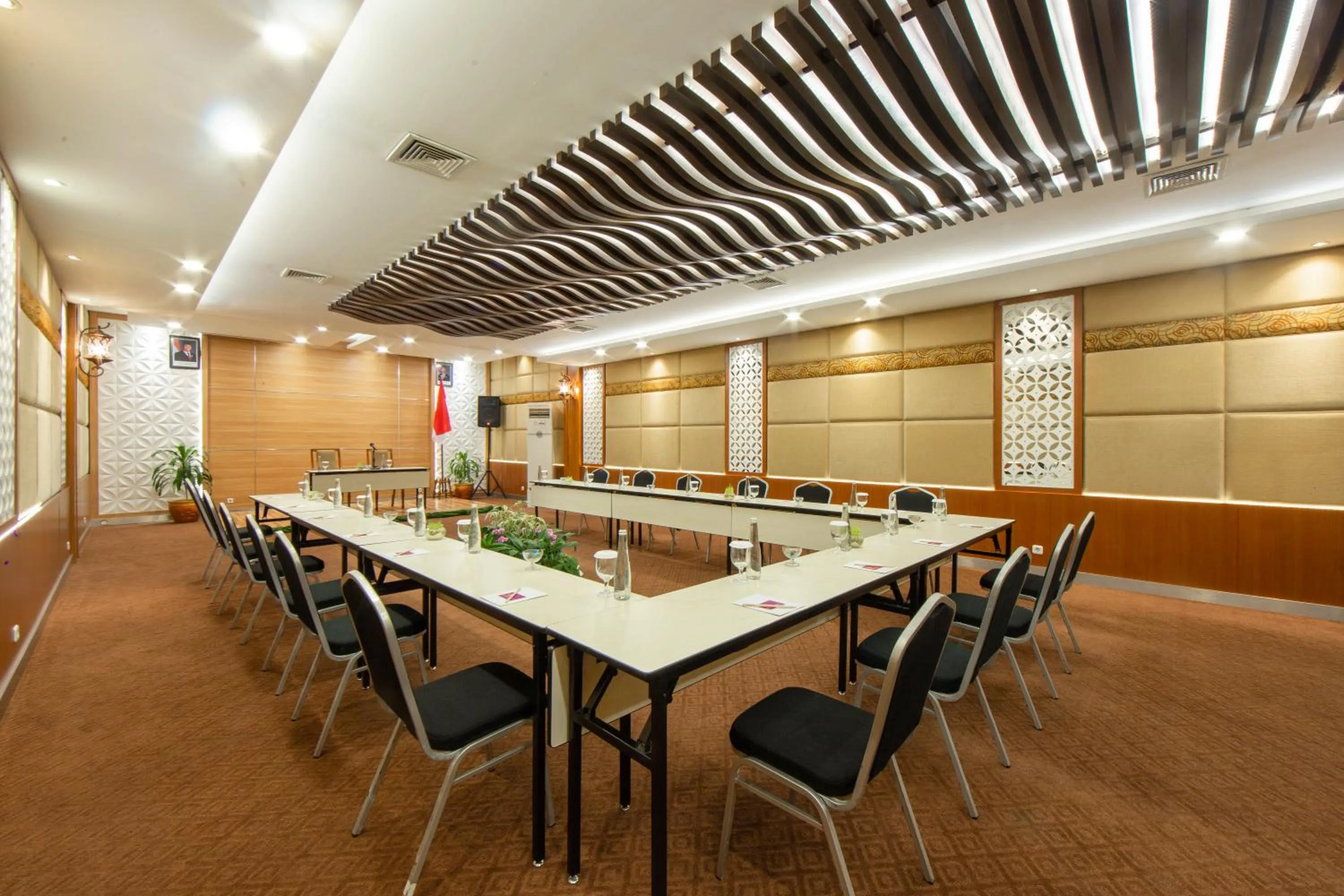 Property building in Grand Inna Tunjungan Hotel Surabaya