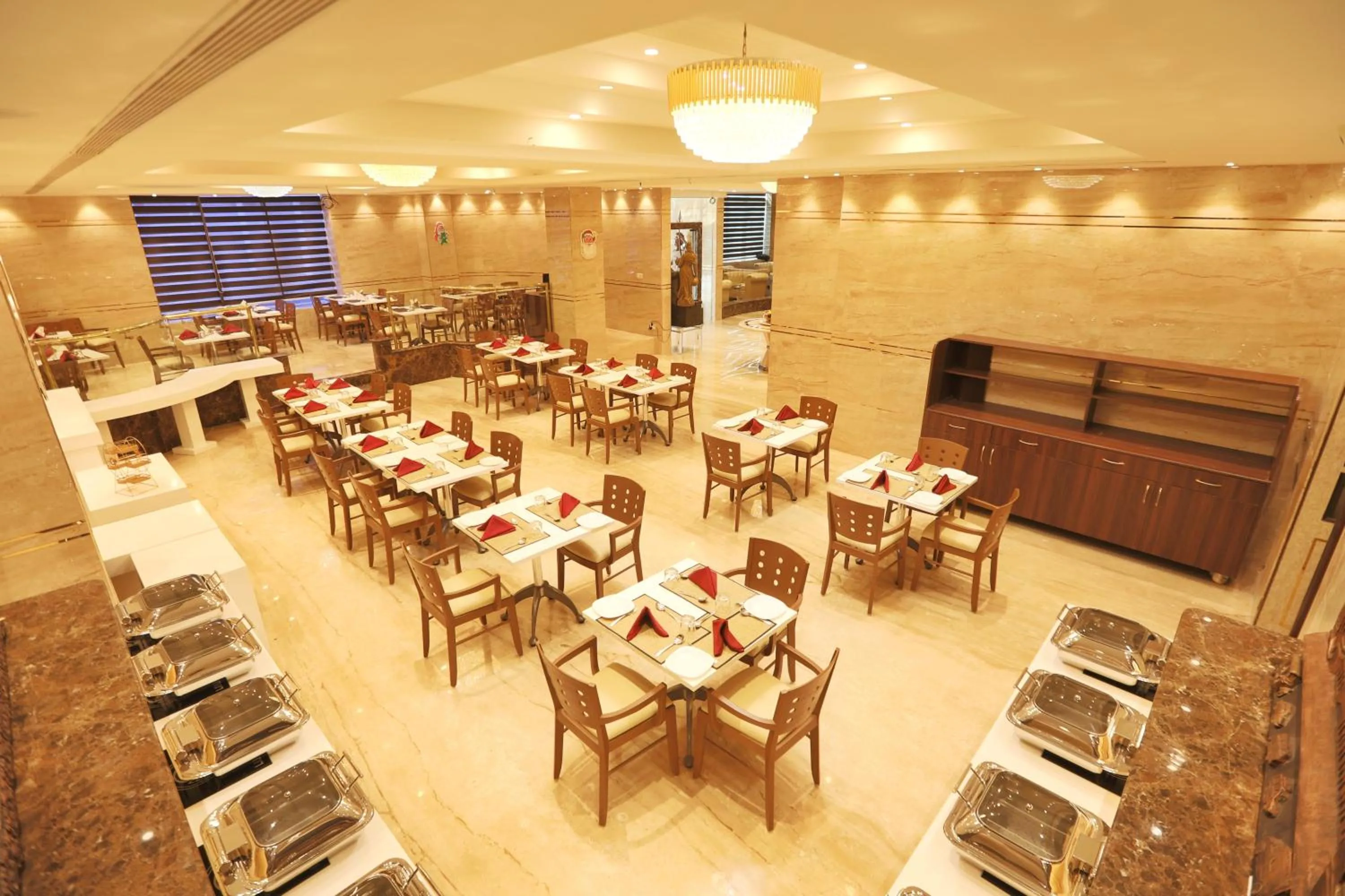 Restaurant/places to eat in Quality Inn Sabari