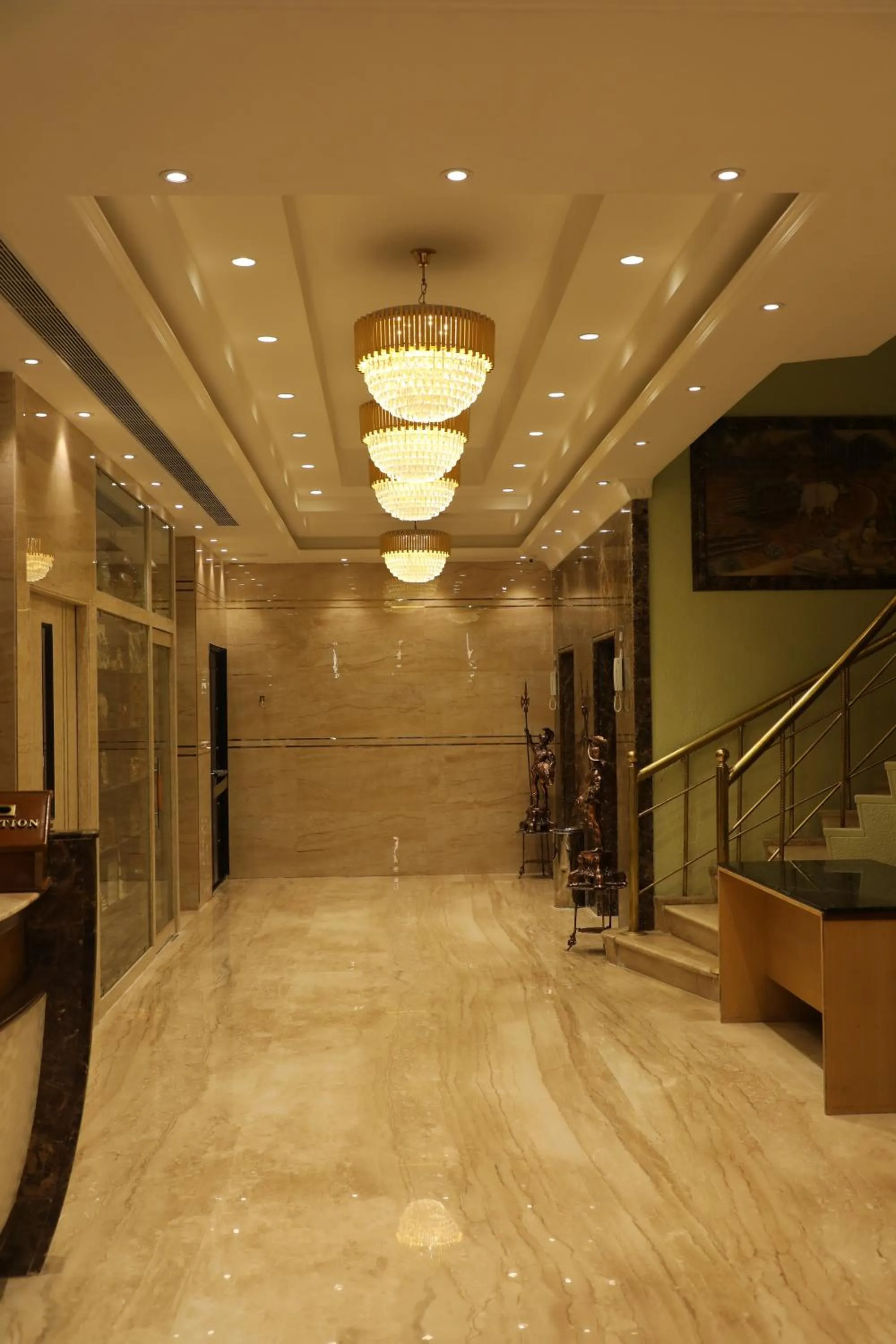 Lobby or reception in Quality Inn Sabari