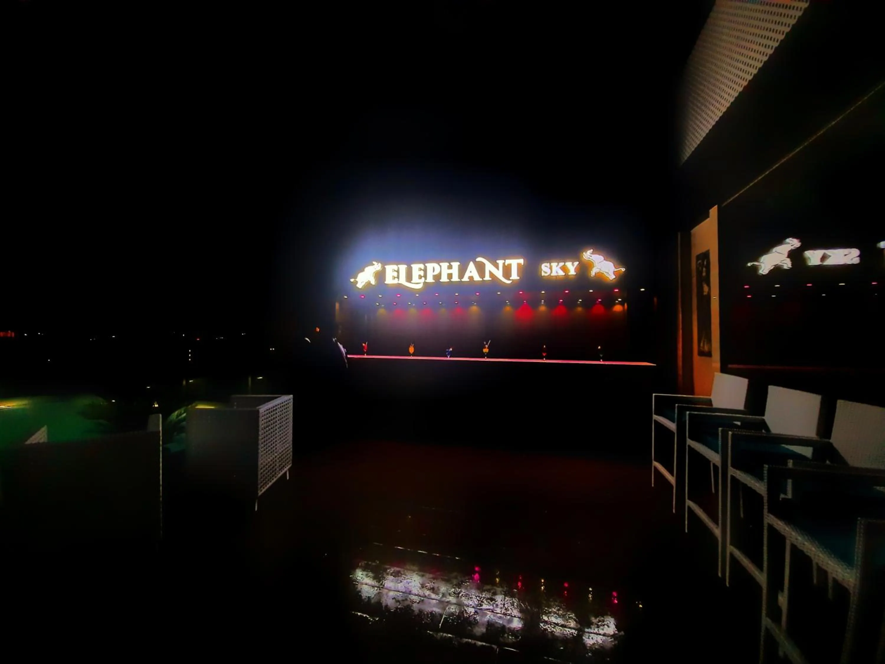 Lounge or bar in Quality Inn Sabari