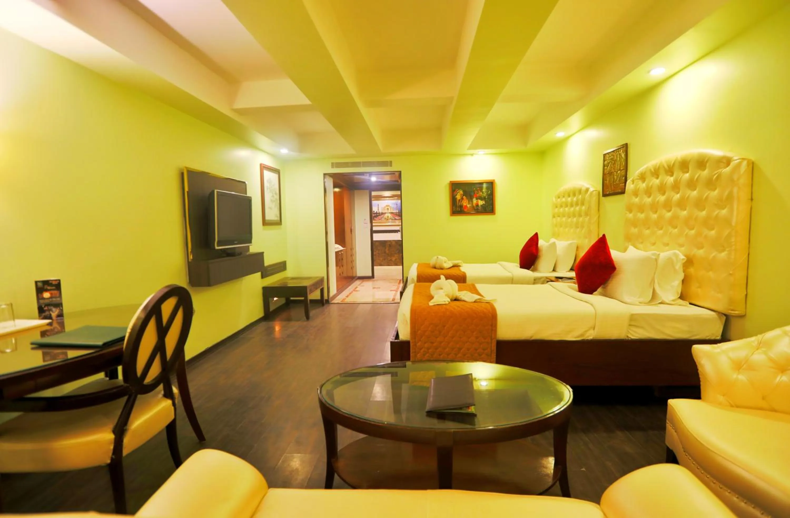 Photo of the whole room in Quality Inn Sabari