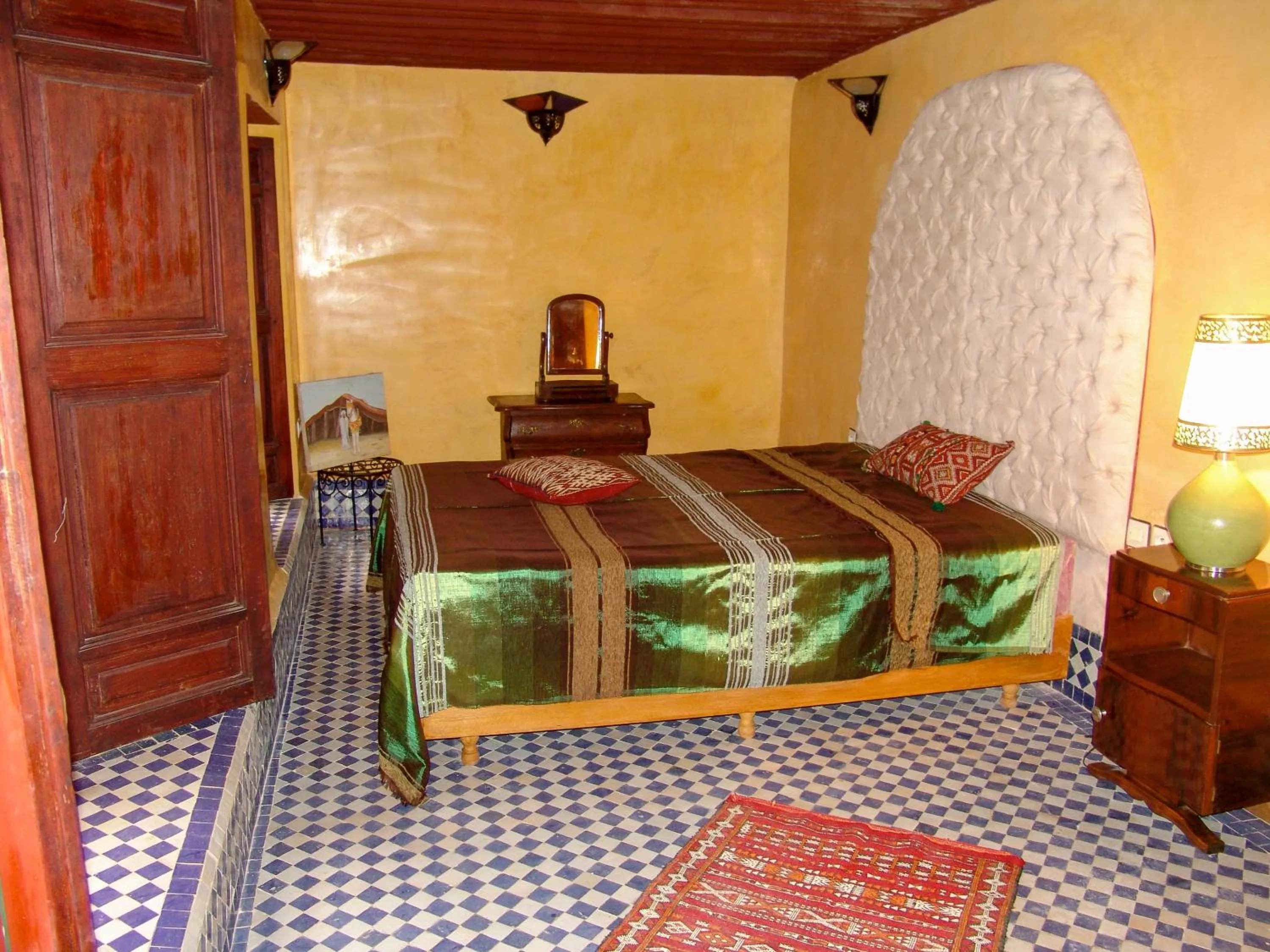 Photo of the whole room, Bed in Riad Le Patio De Fes