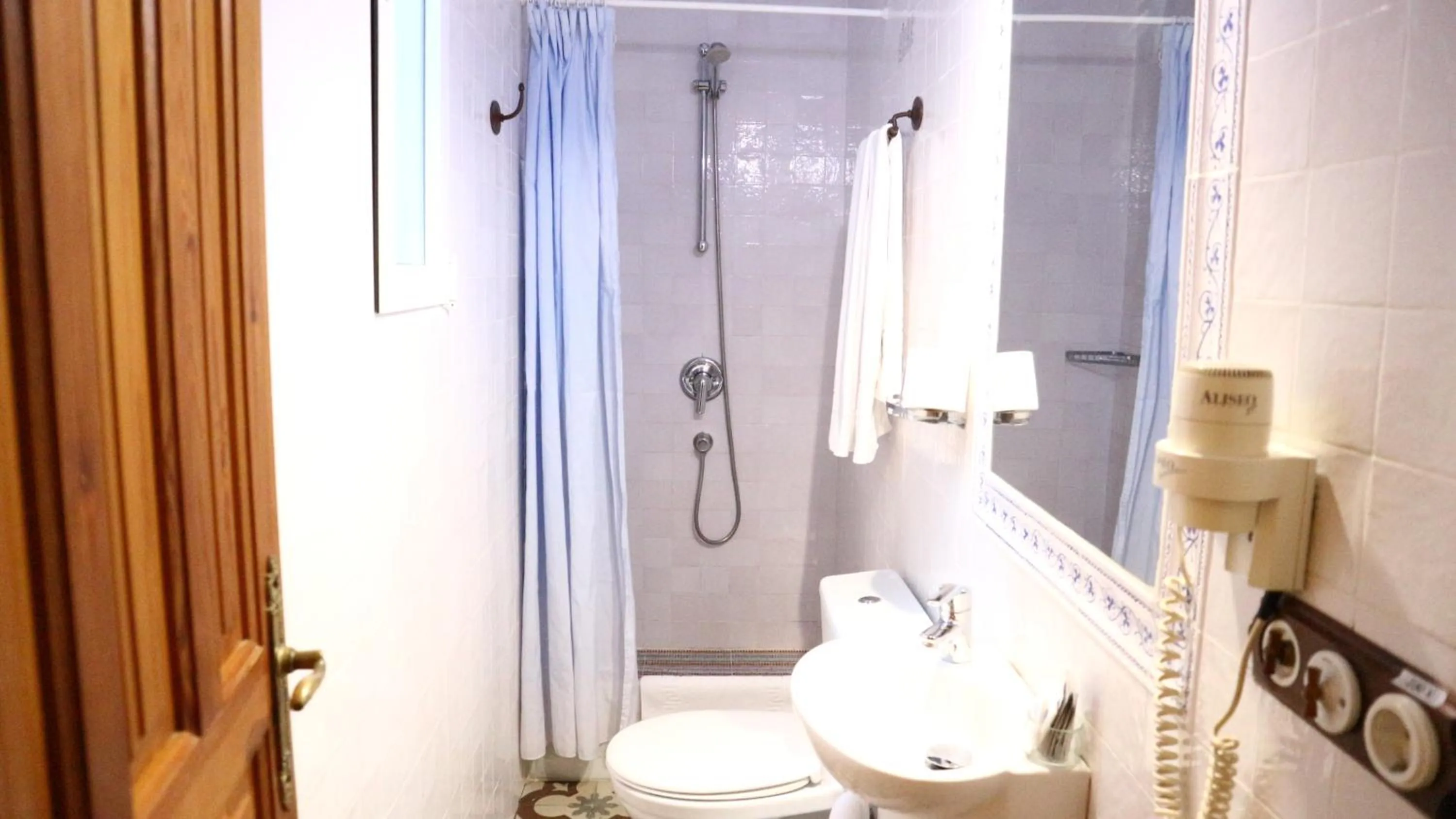 Bathroom in Les Monges Palace Boutique