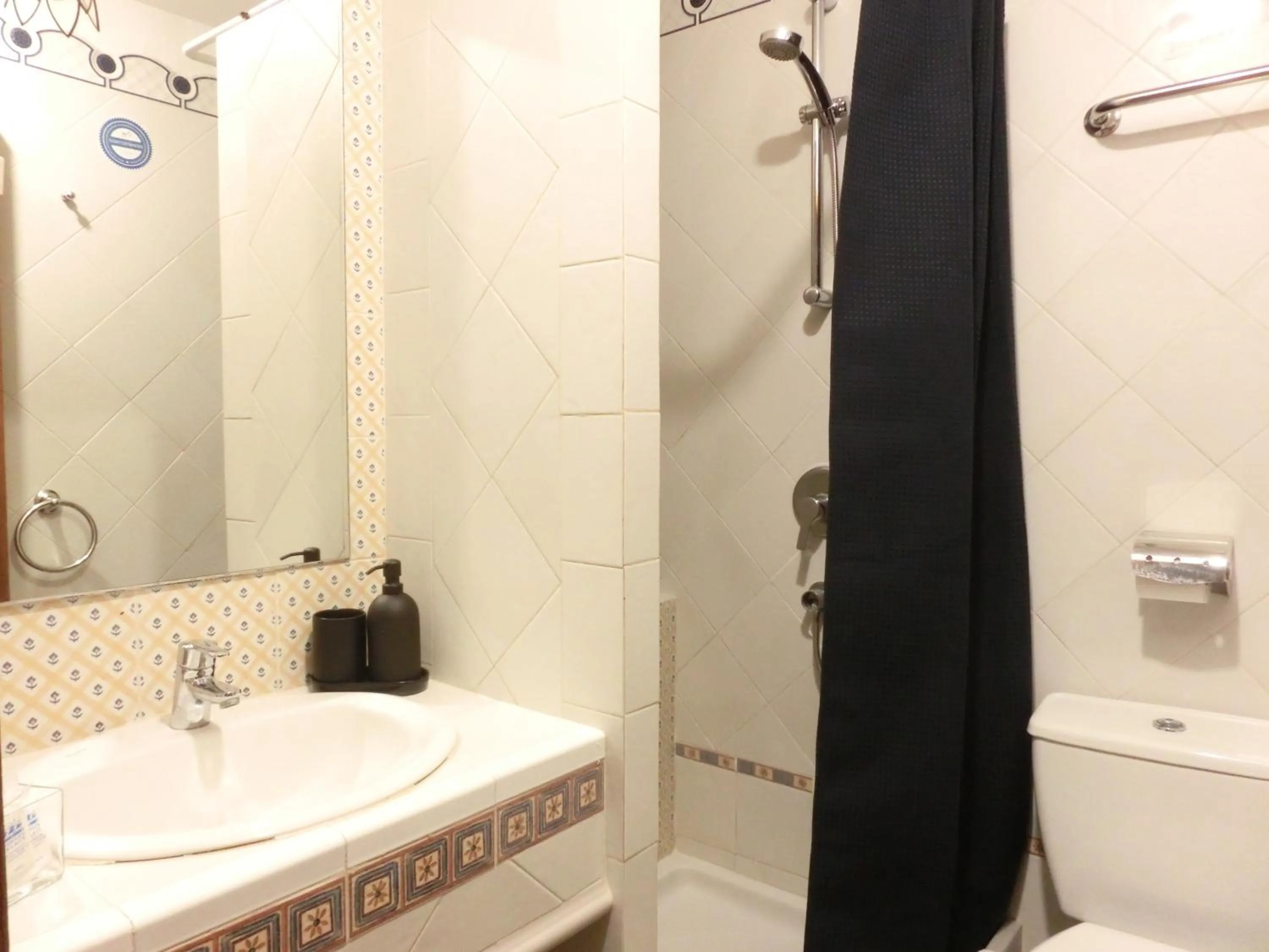 Shower in Les Monges Palace Boutique