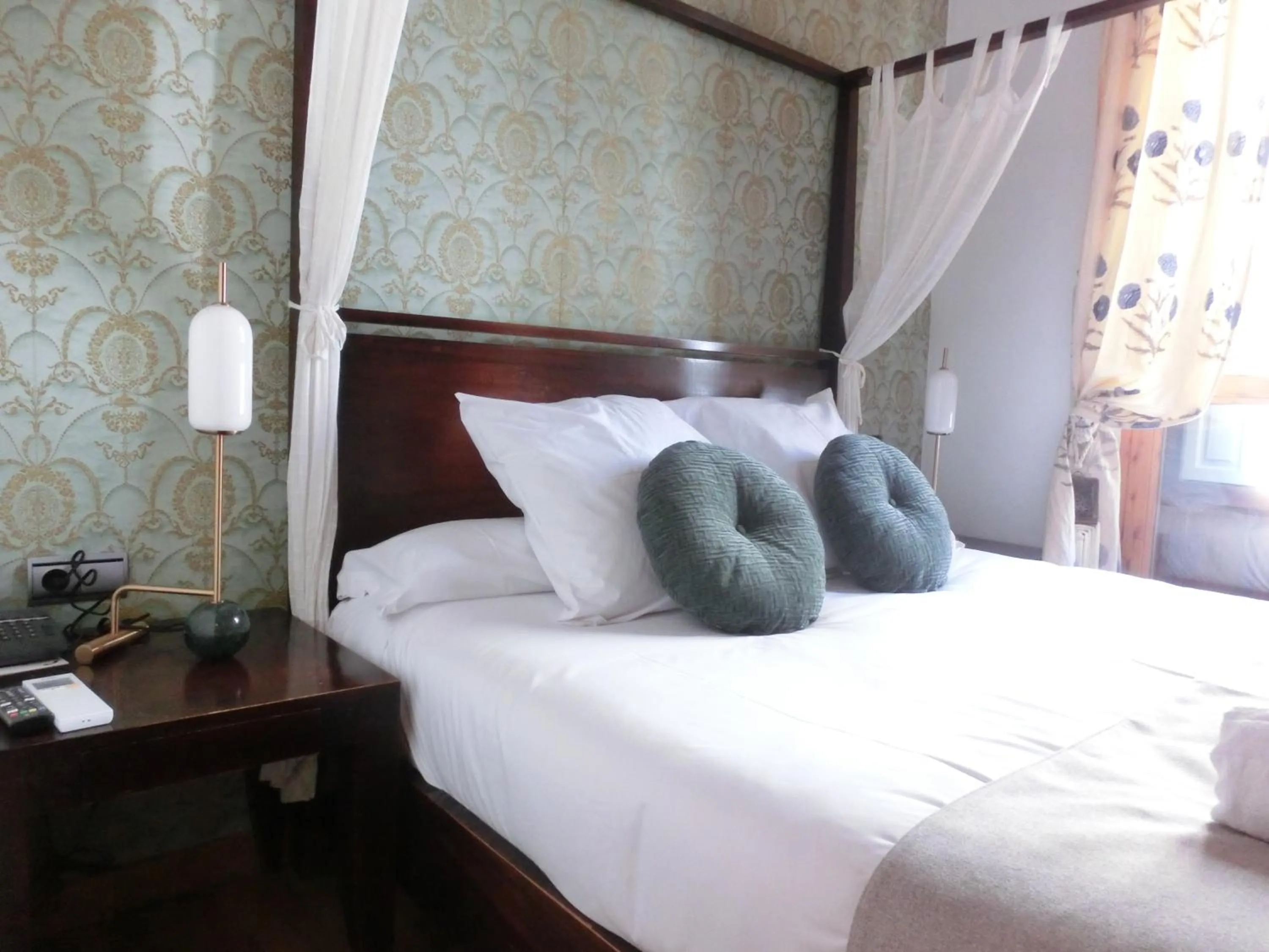 Bed in Les Monges Palace Boutique