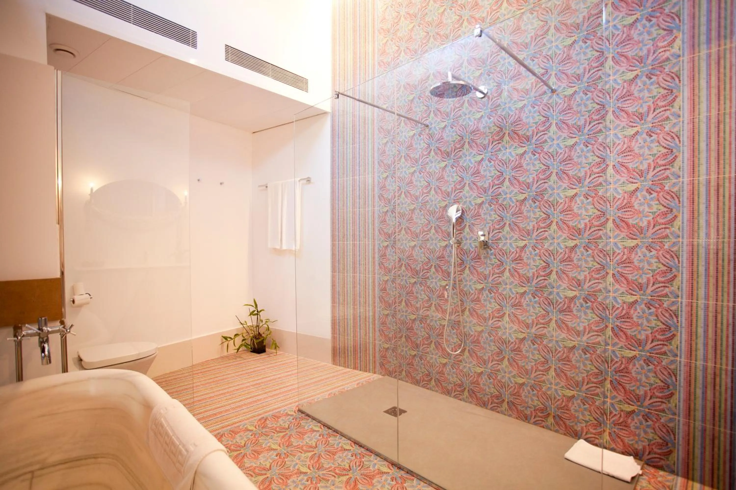 Bathroom in Les Monges Palace Boutique