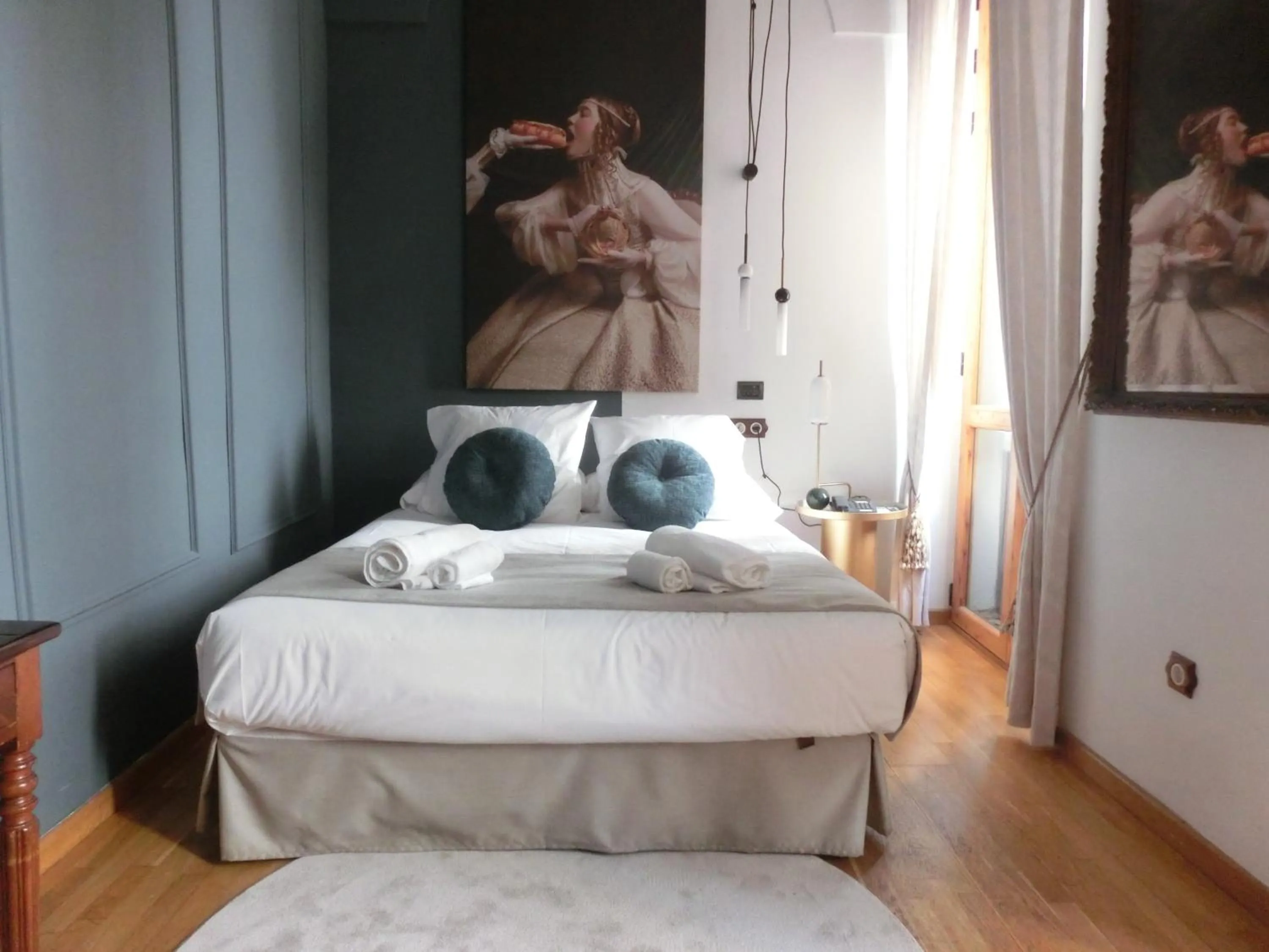 Photo of the whole room, Bed in Les Monges Palace Boutique