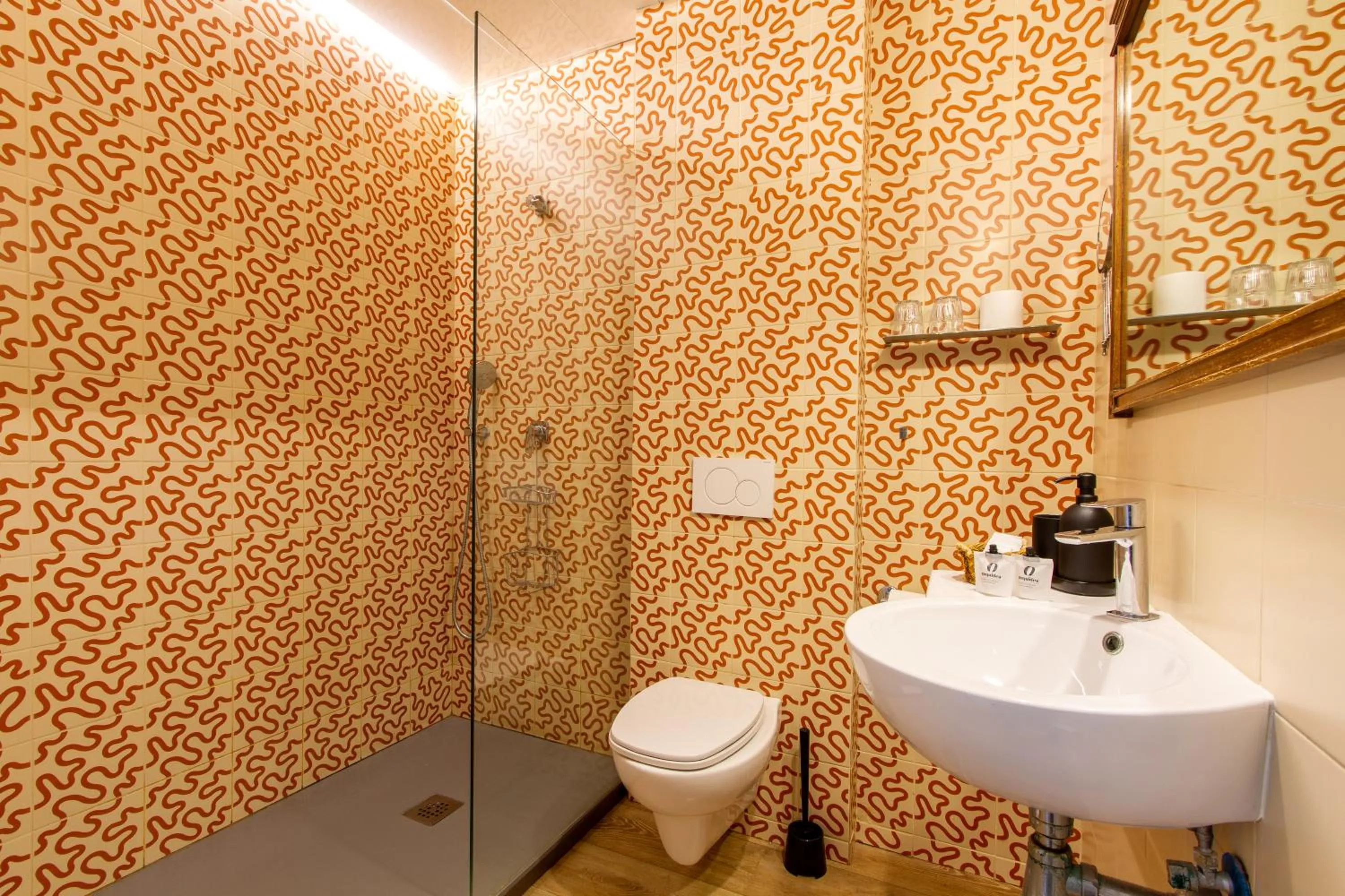 Shower in Les Monges Palace Boutique