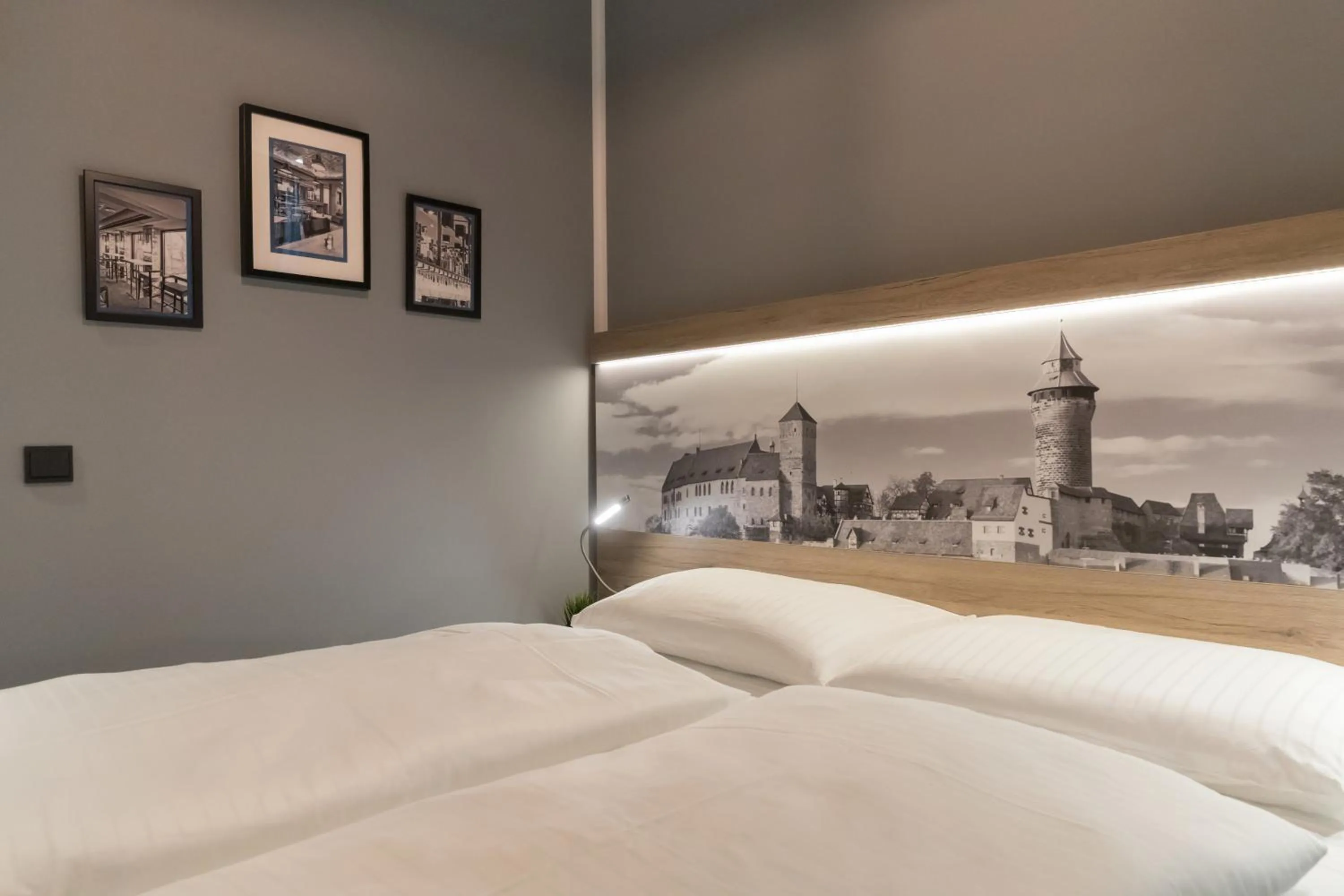 Photo of the whole room, Bed in Aparthotel by dasPaul