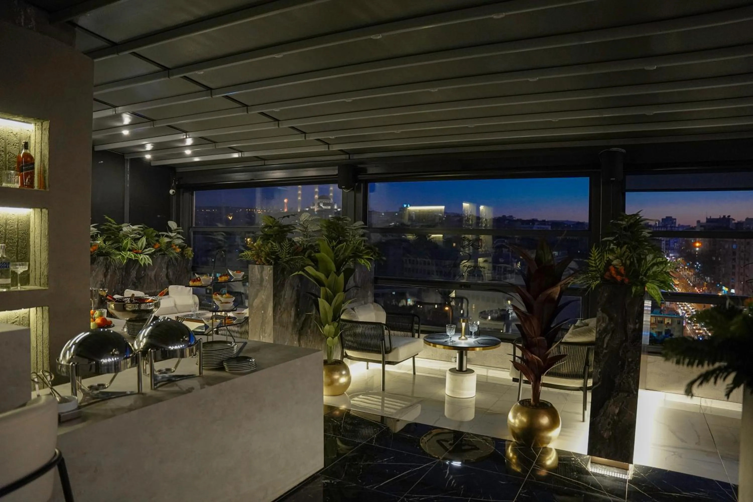 Lounge or bar in New Park Hotel