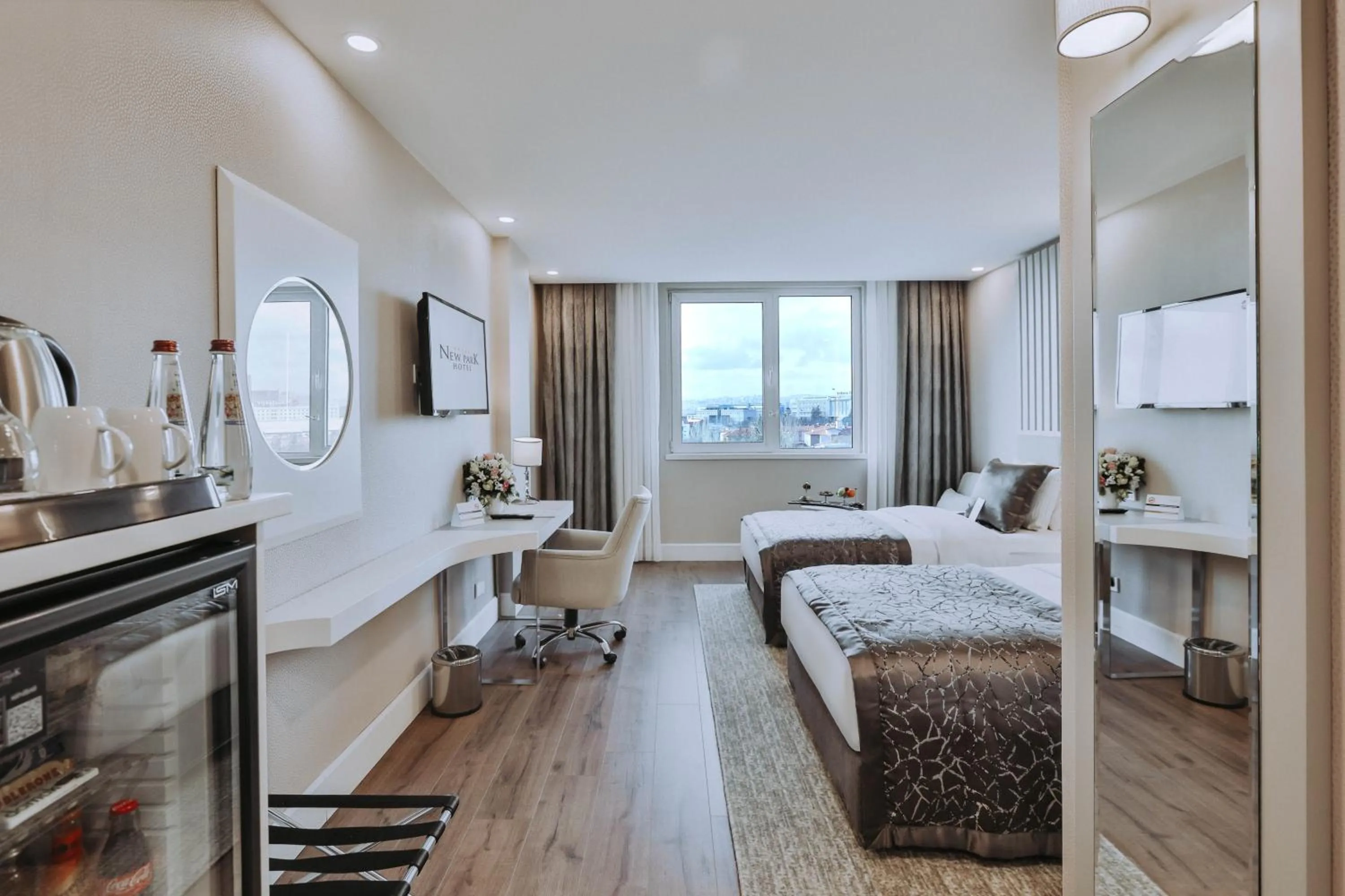 Bed in New Park Hotel