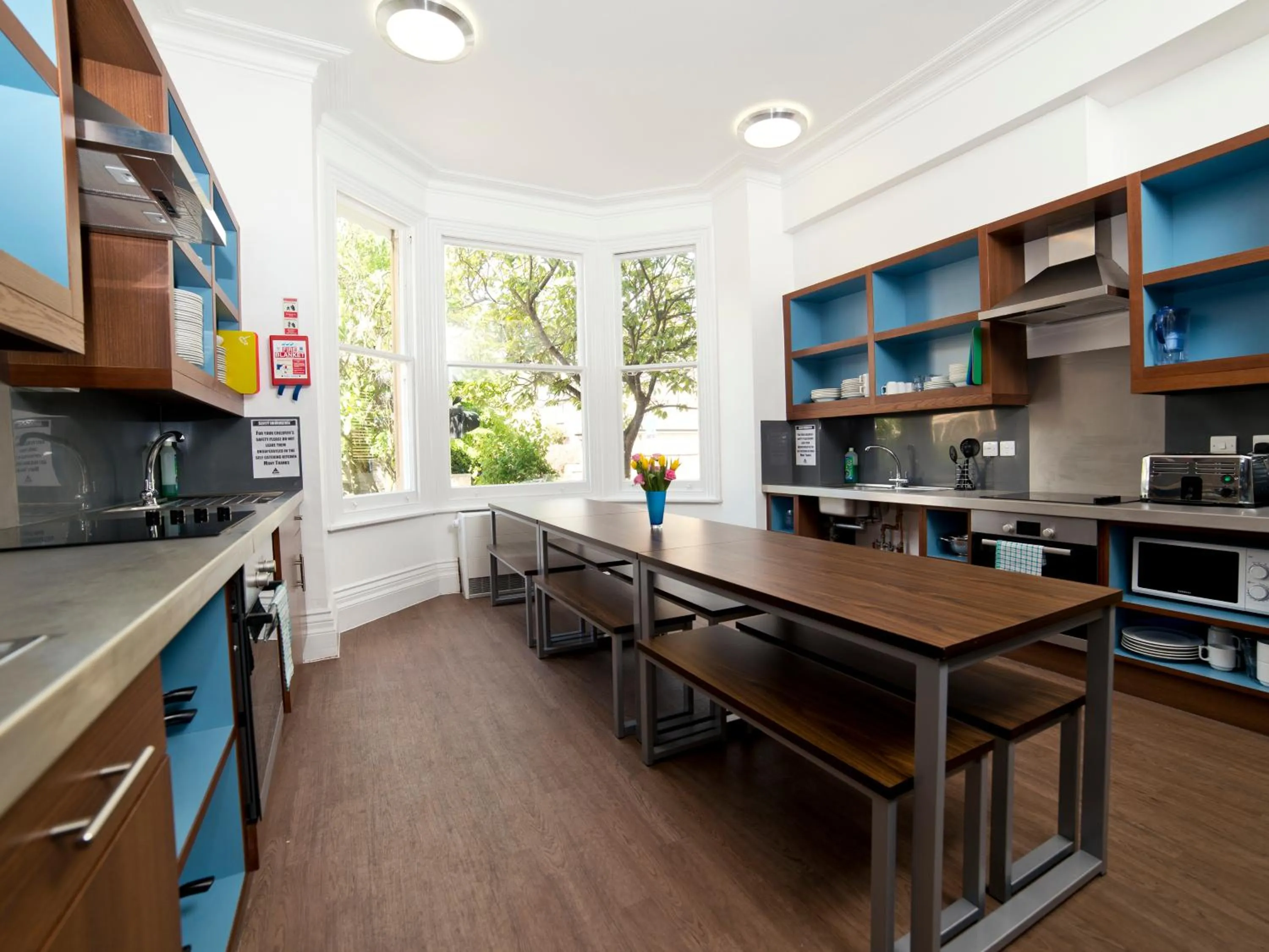 Kitchen or kitchenette in YHA Cambridge