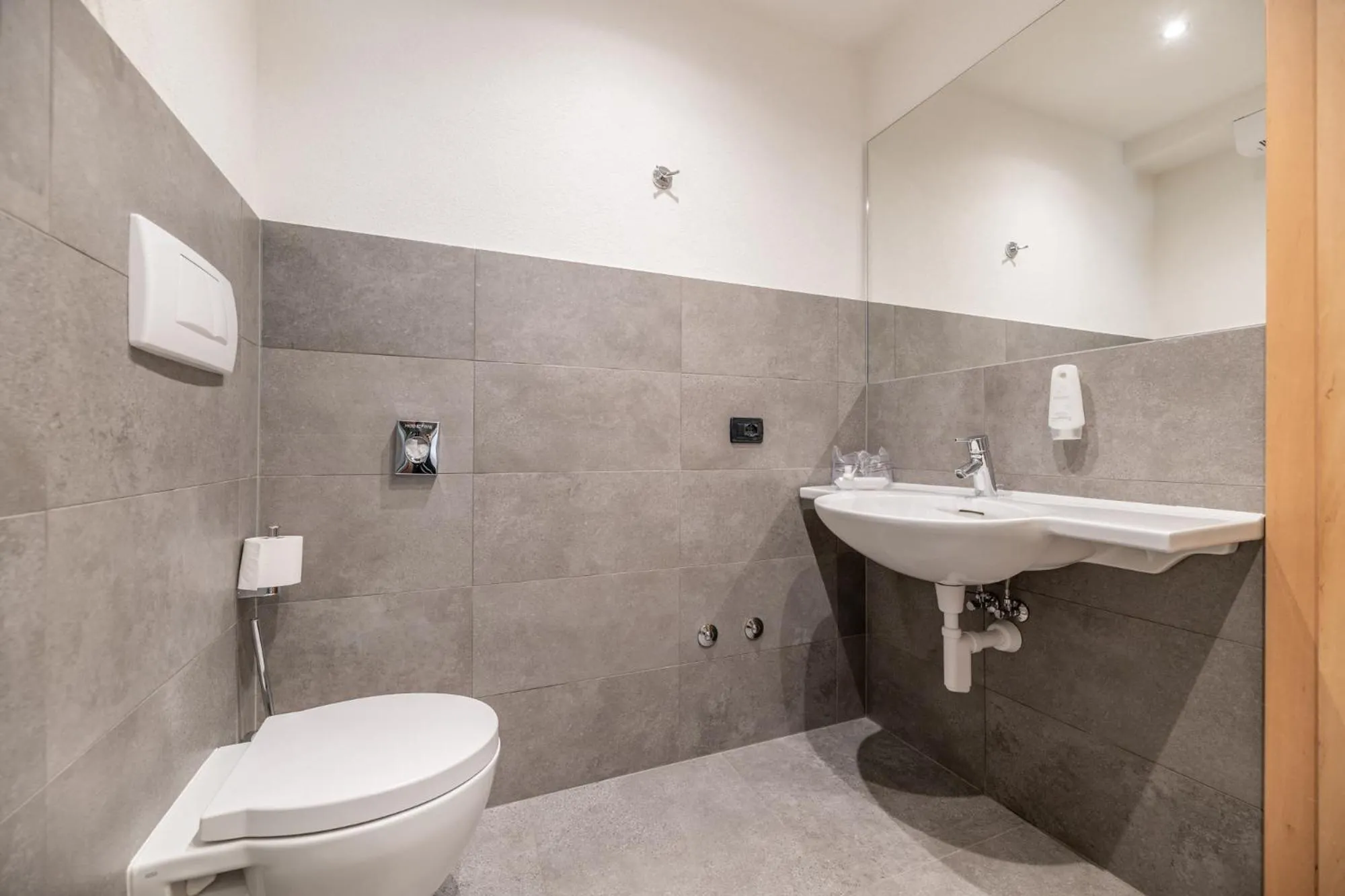 Bathroom in Ravelli Sporting