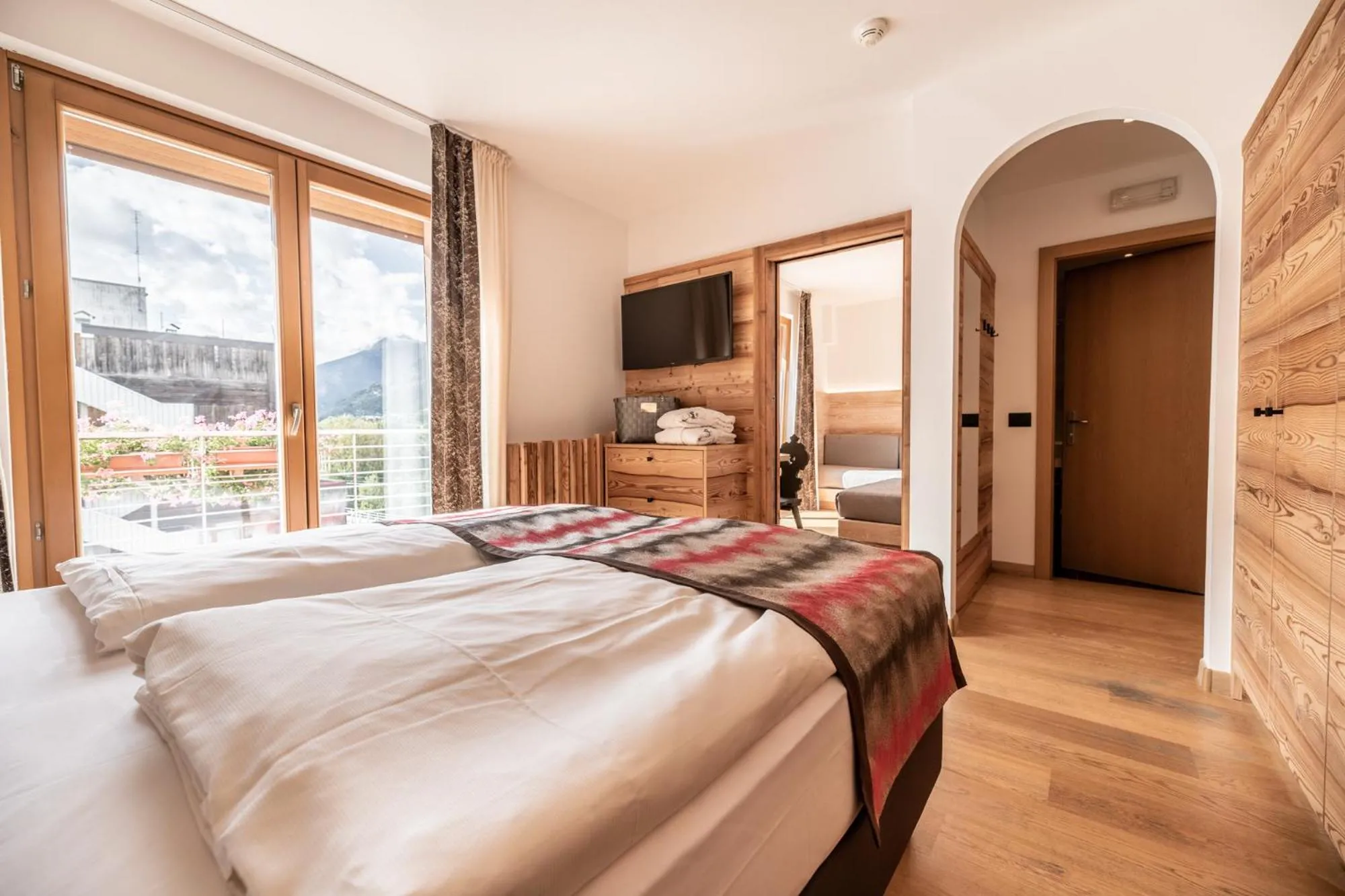 Photo of the whole room, Bed in Ravelli Sporting