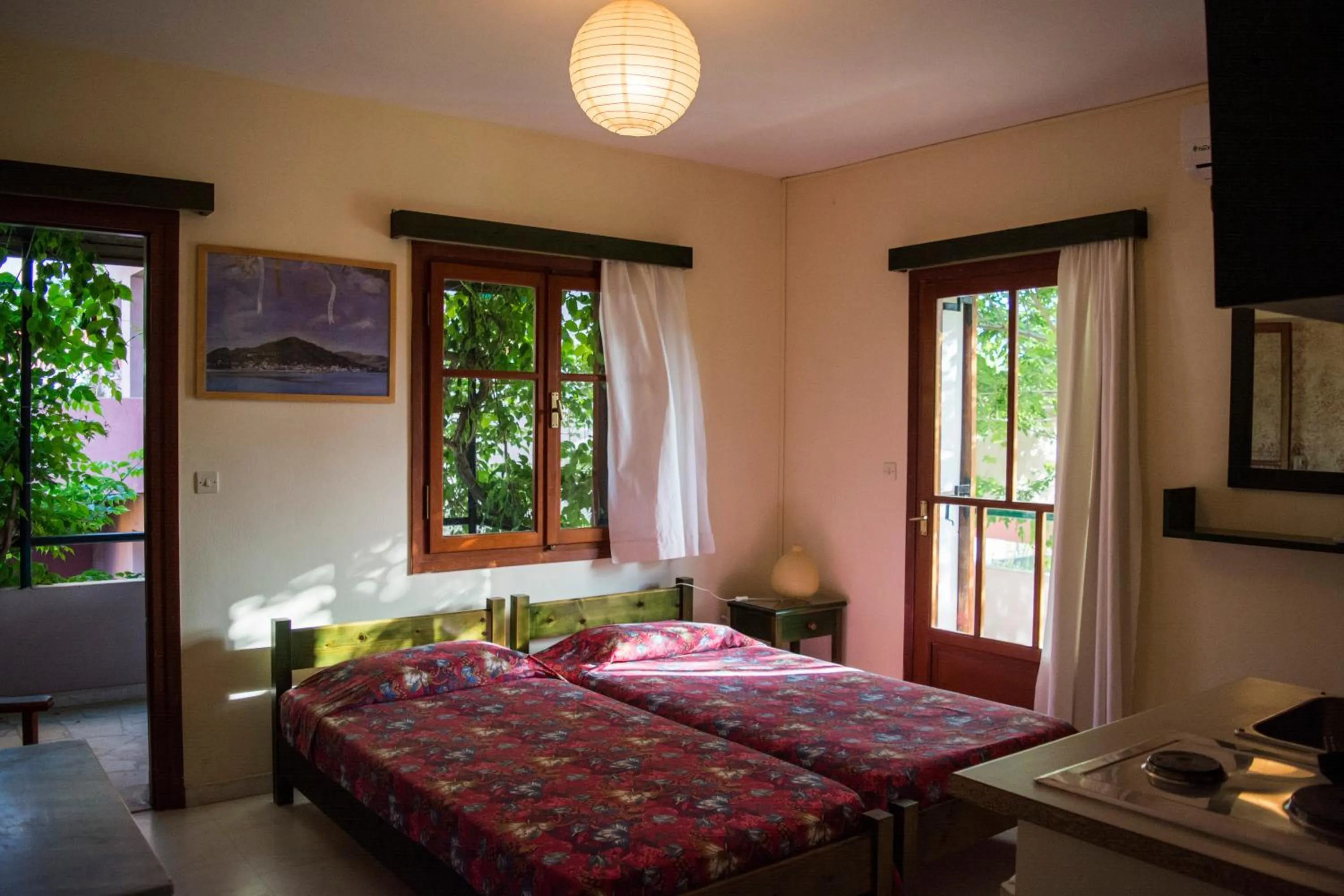 Sunset, Bed in Staggia Studios