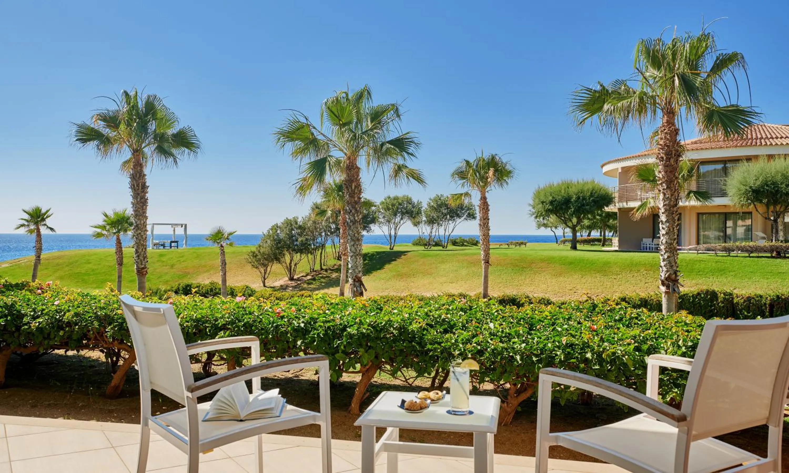 Garden in Capovaticano Resort Thalasso Spa