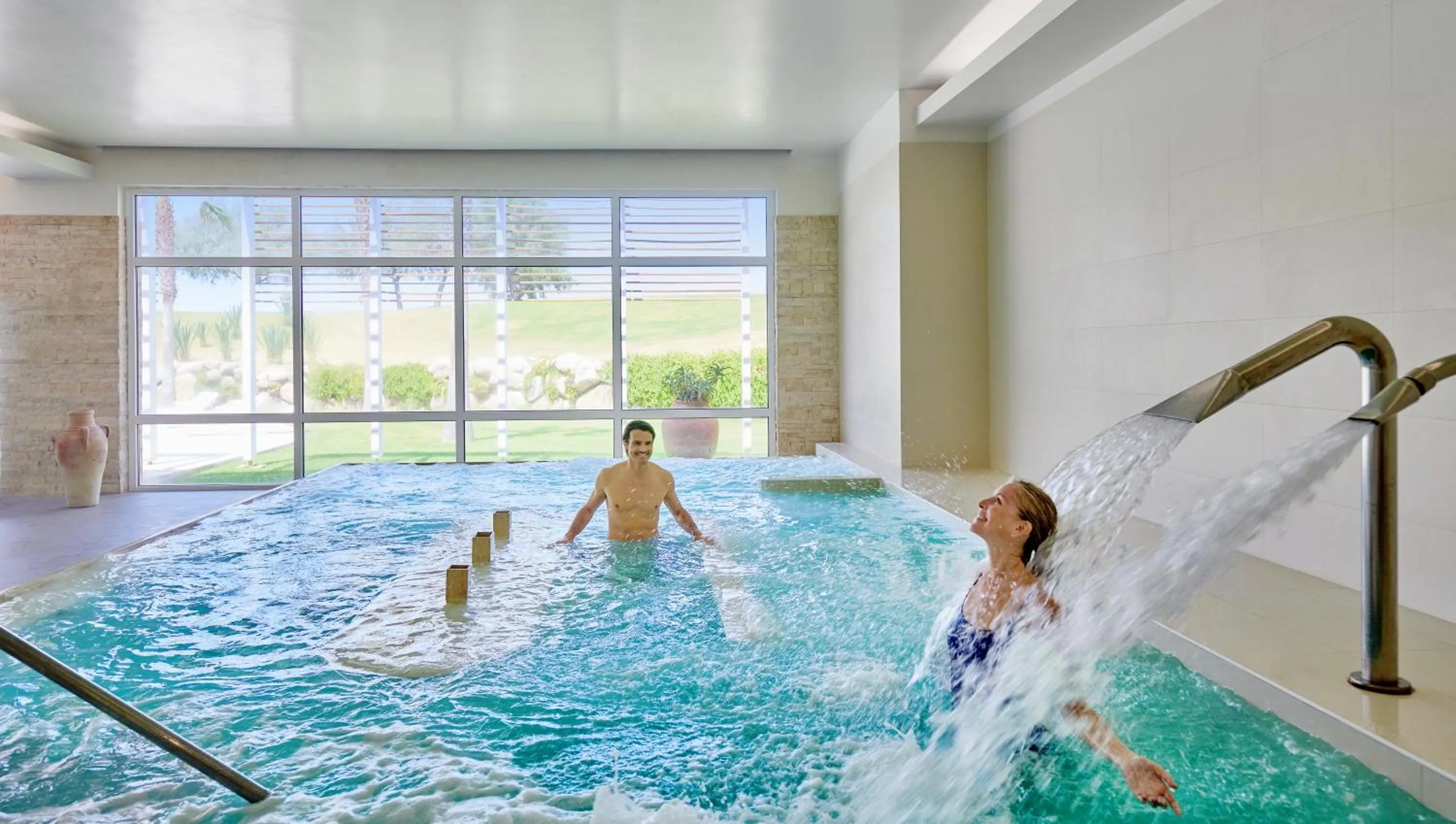 Hot Tub in Capovaticano Resort Thalasso Spa