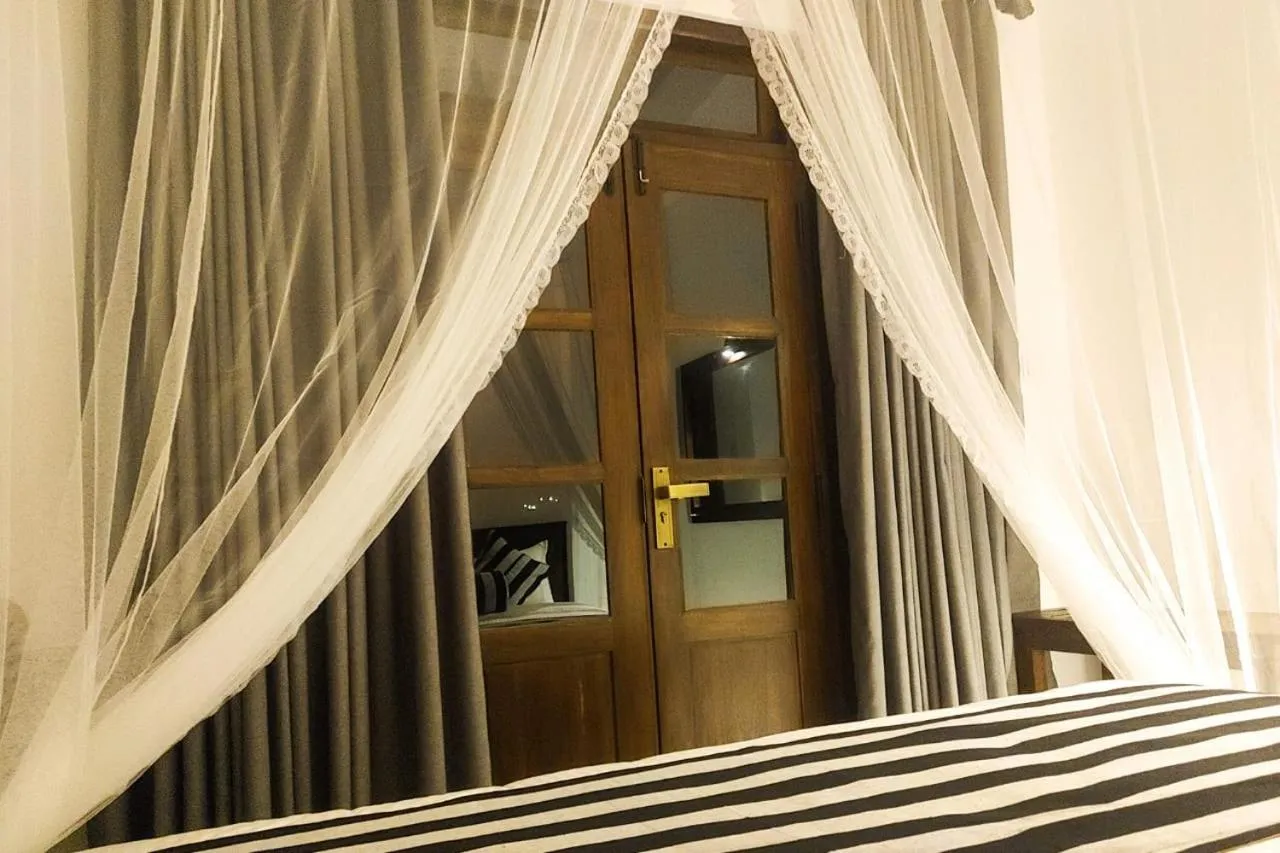 Photo of the whole room in Different View