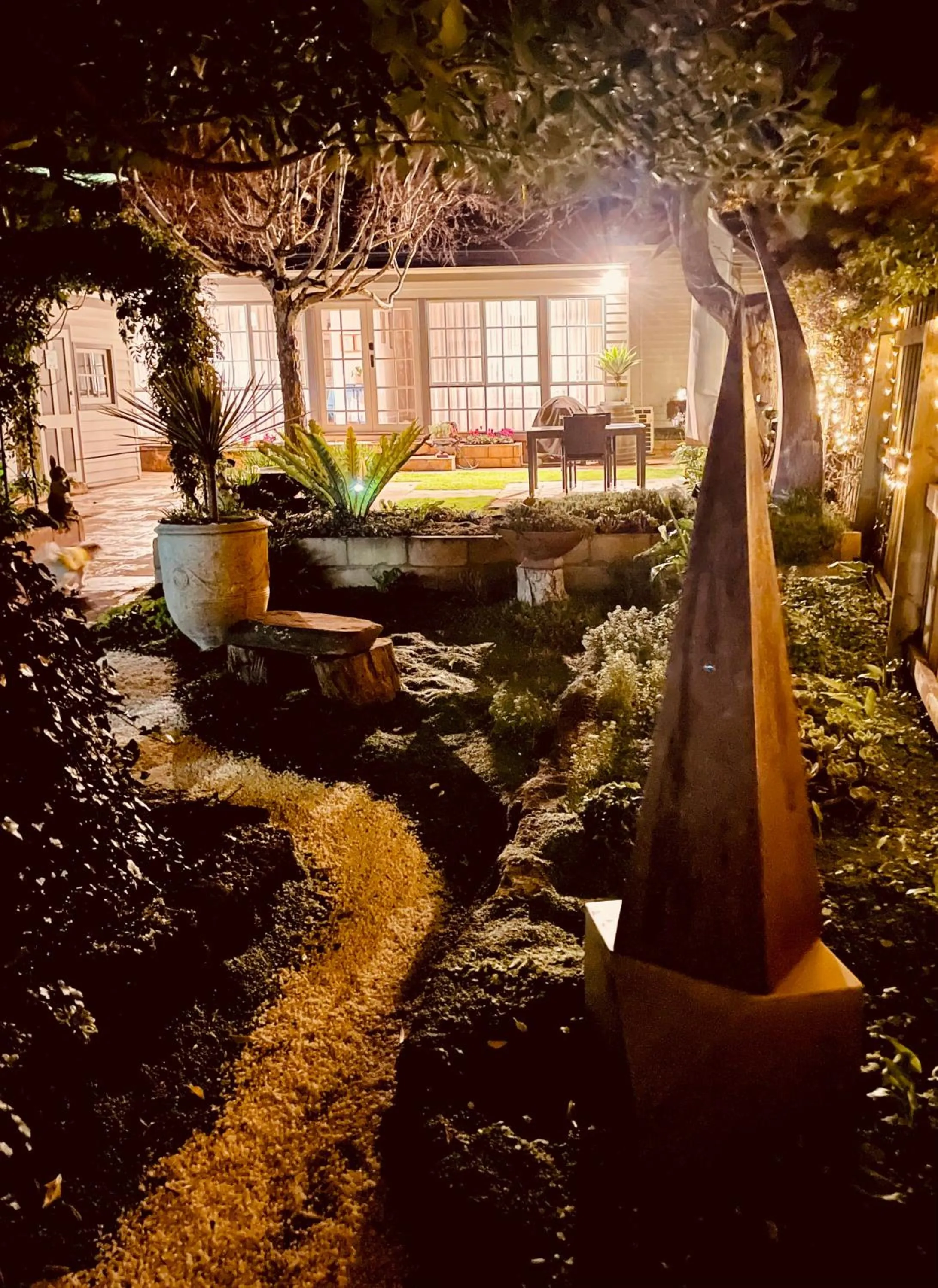 Garden view in Edge17 Waterfront Apartment, plus Cottage with Garden View - Port Fairy