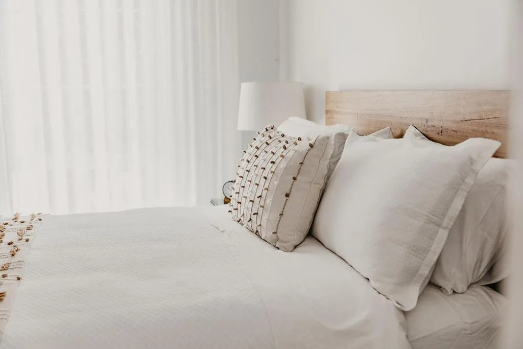 Bedroom, Bed in Edge17 Waterfront Apartment, plus Cottage with Garden View - Port Fairy