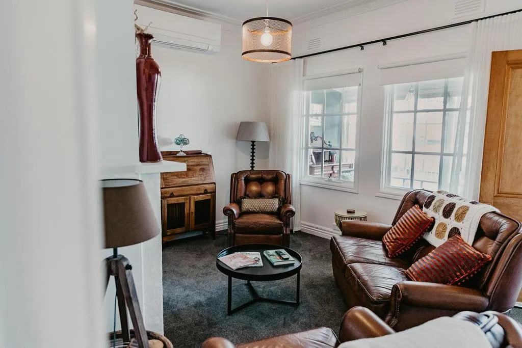 Living room in Edge17 Waterfront Apartment, plus Cottage with Garden View - Port Fairy