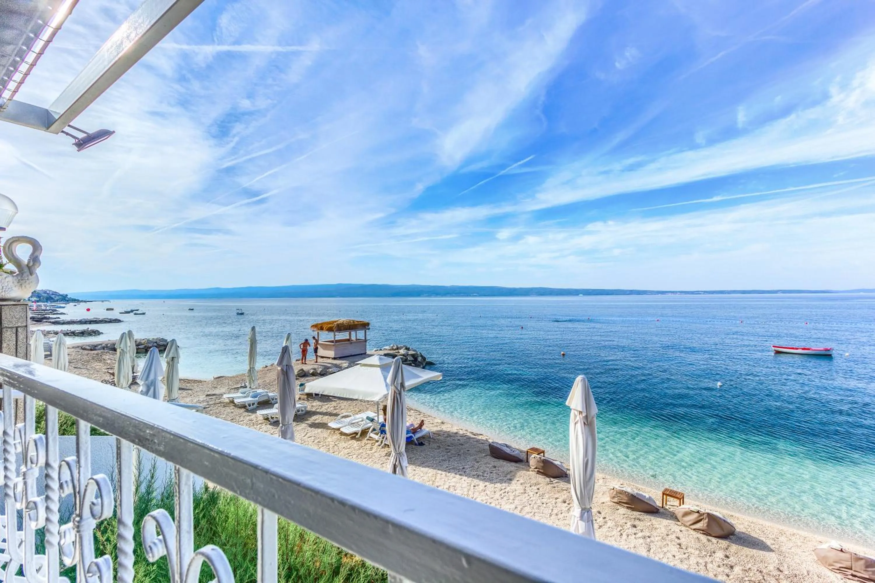 Beach in Pansion Martin