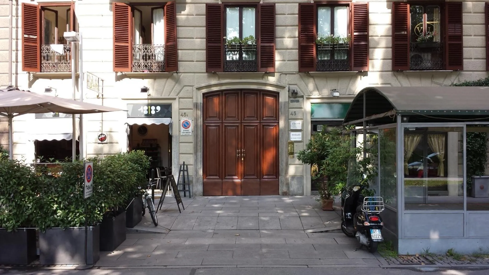 Facade/entrance in Al Porta Susa B&B
