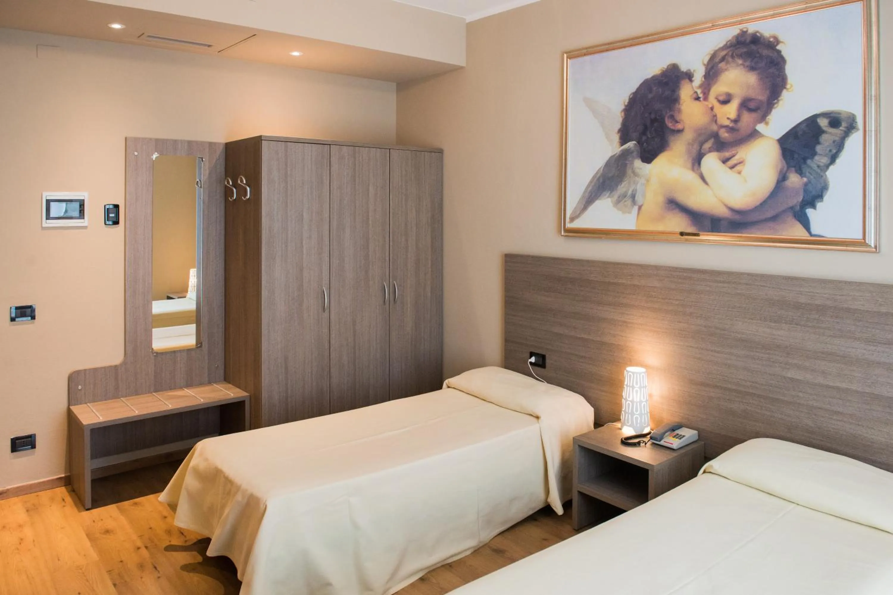 Photo of the whole room, Bed in Albergo Grappolo D'oro