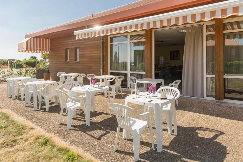 Balcony/Terrace in Pressoir Hôtel