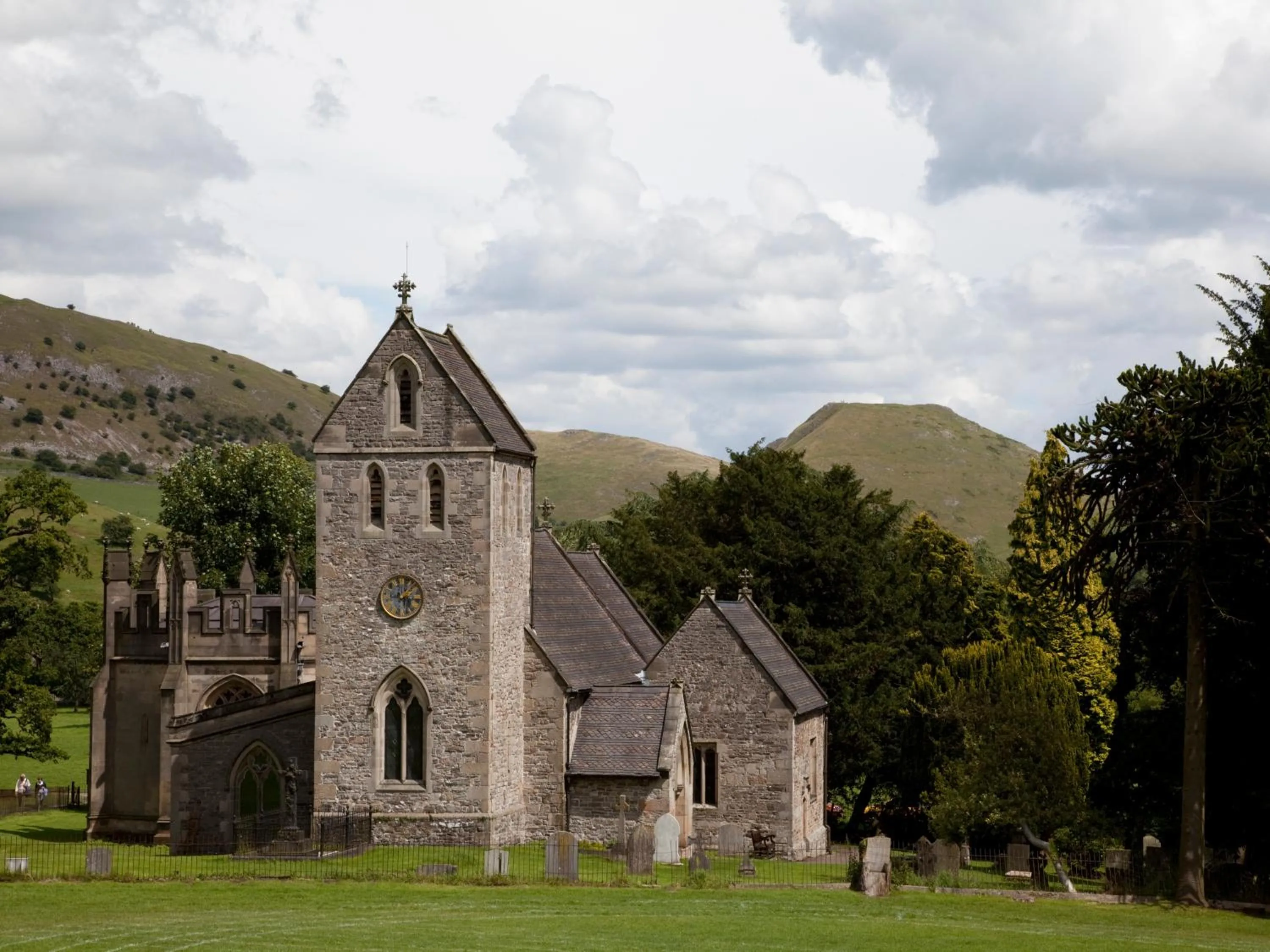 Nearby landmark in YHA Ilam Hall