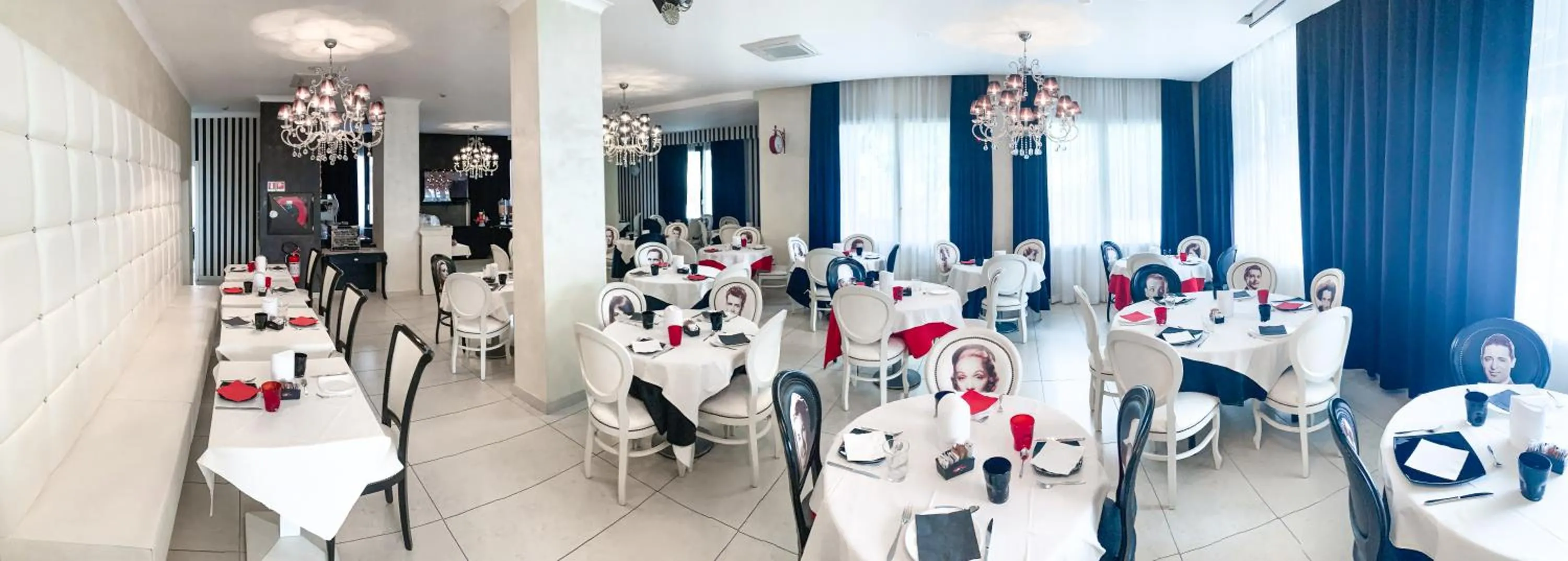 Restaurant/places to eat in Hotel Le Cinéma