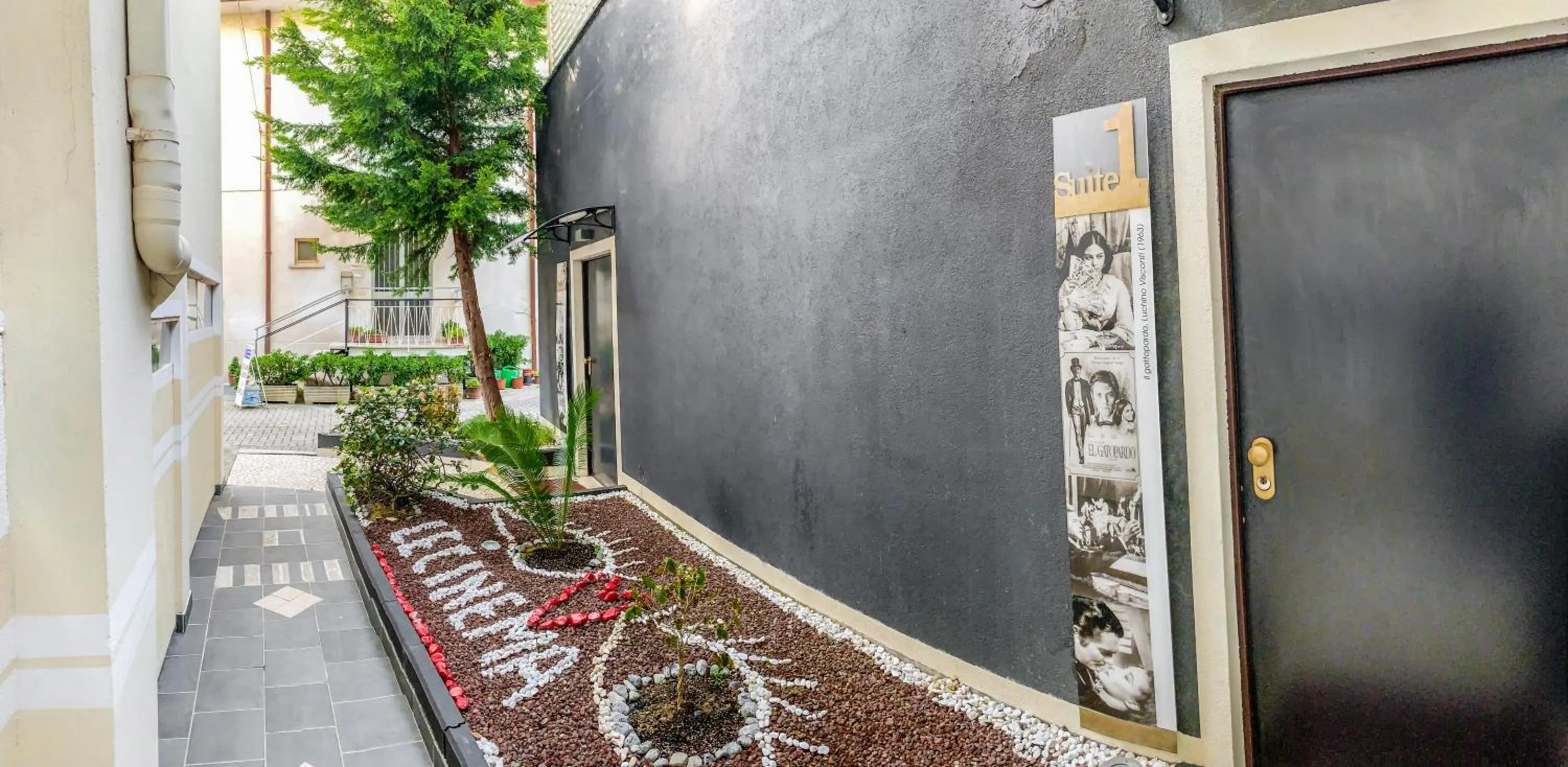 Decorative detail in Hotel Le Cinéma