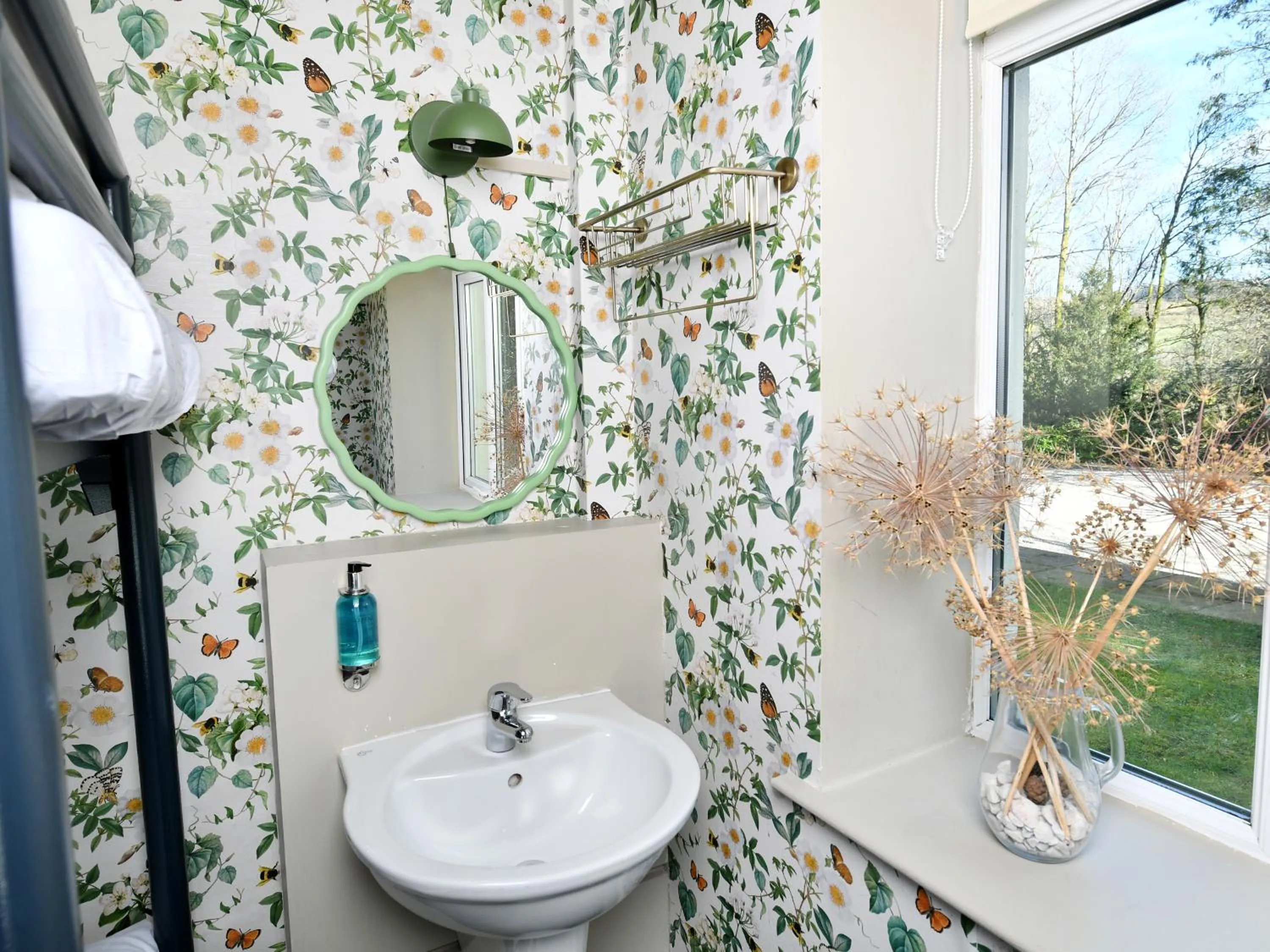 Bathroom in YHA Windermere
