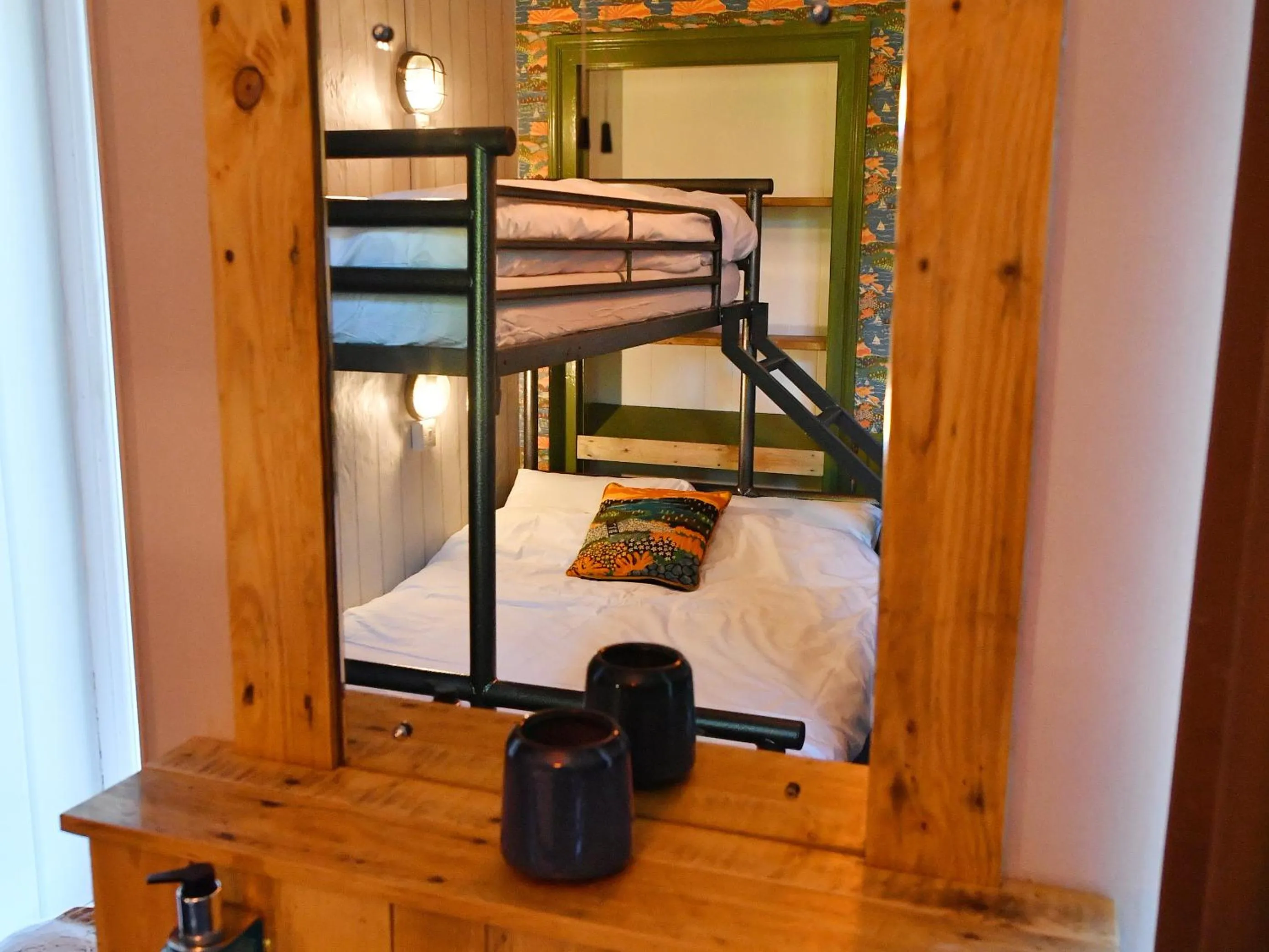 Bedroom in YHA Windermere