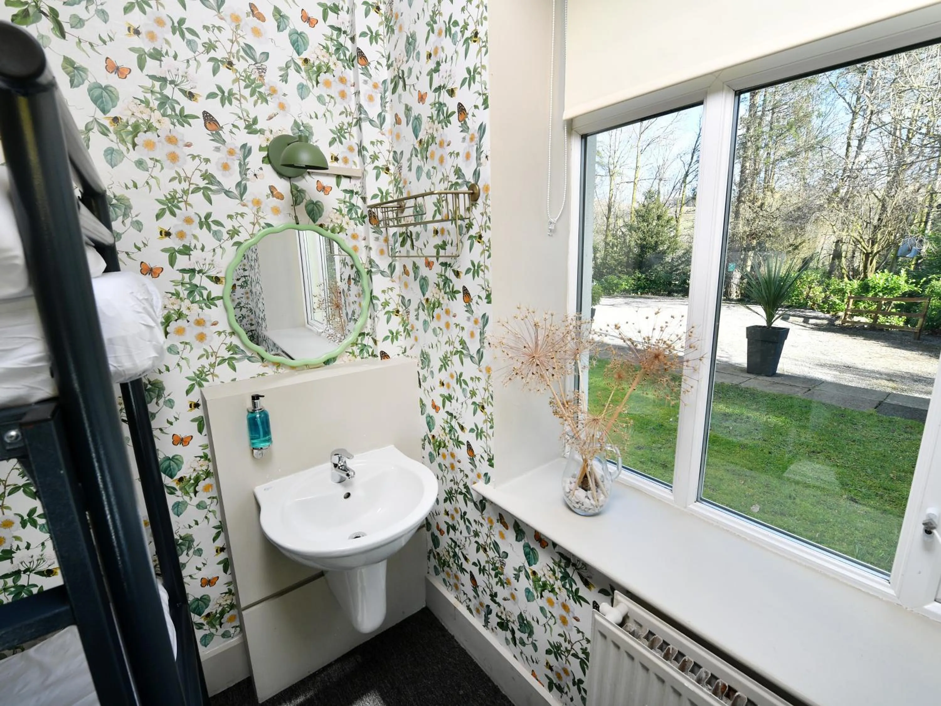 Bathroom in YHA Windermere