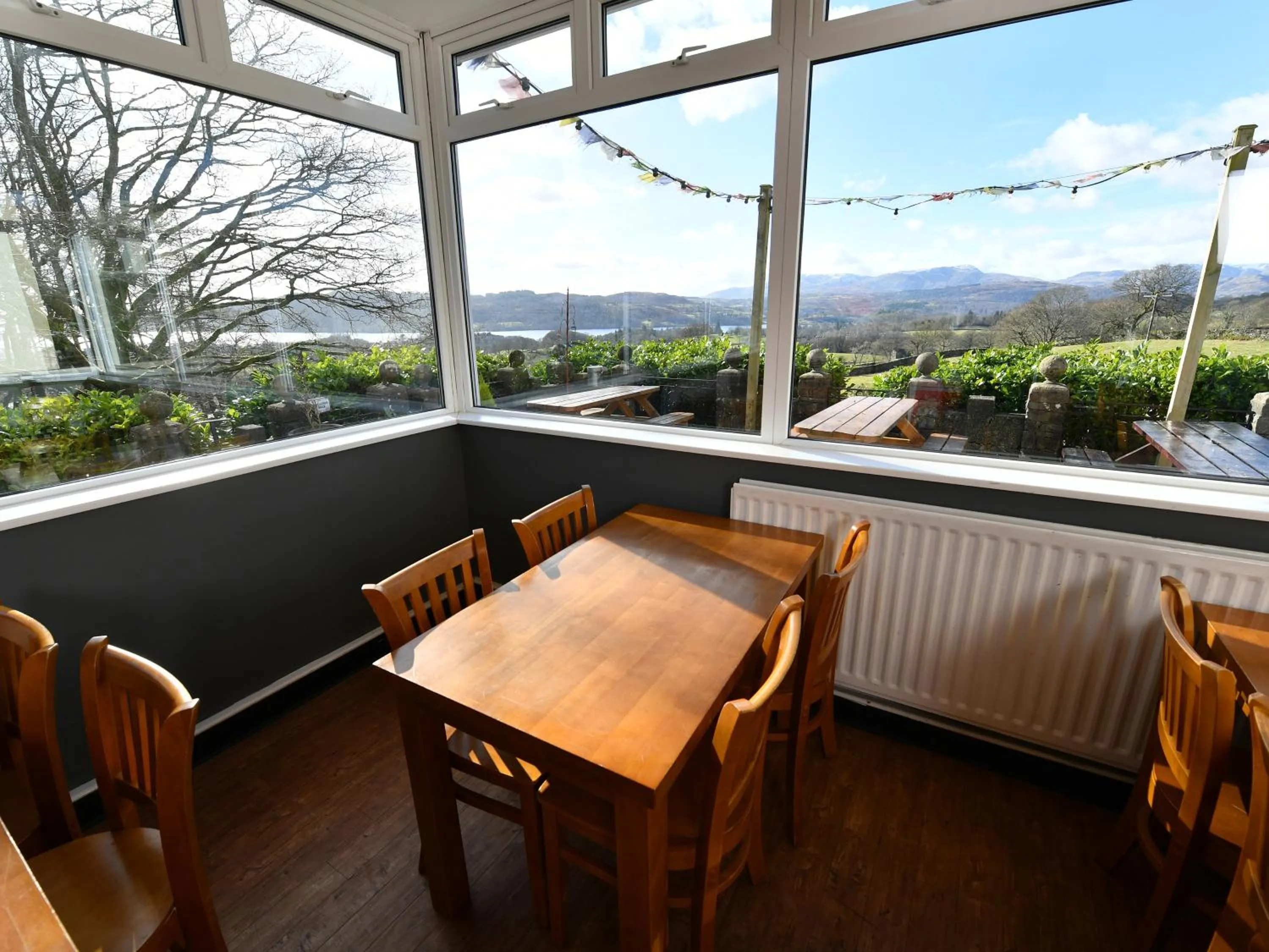 Dining area in YHA Windermere