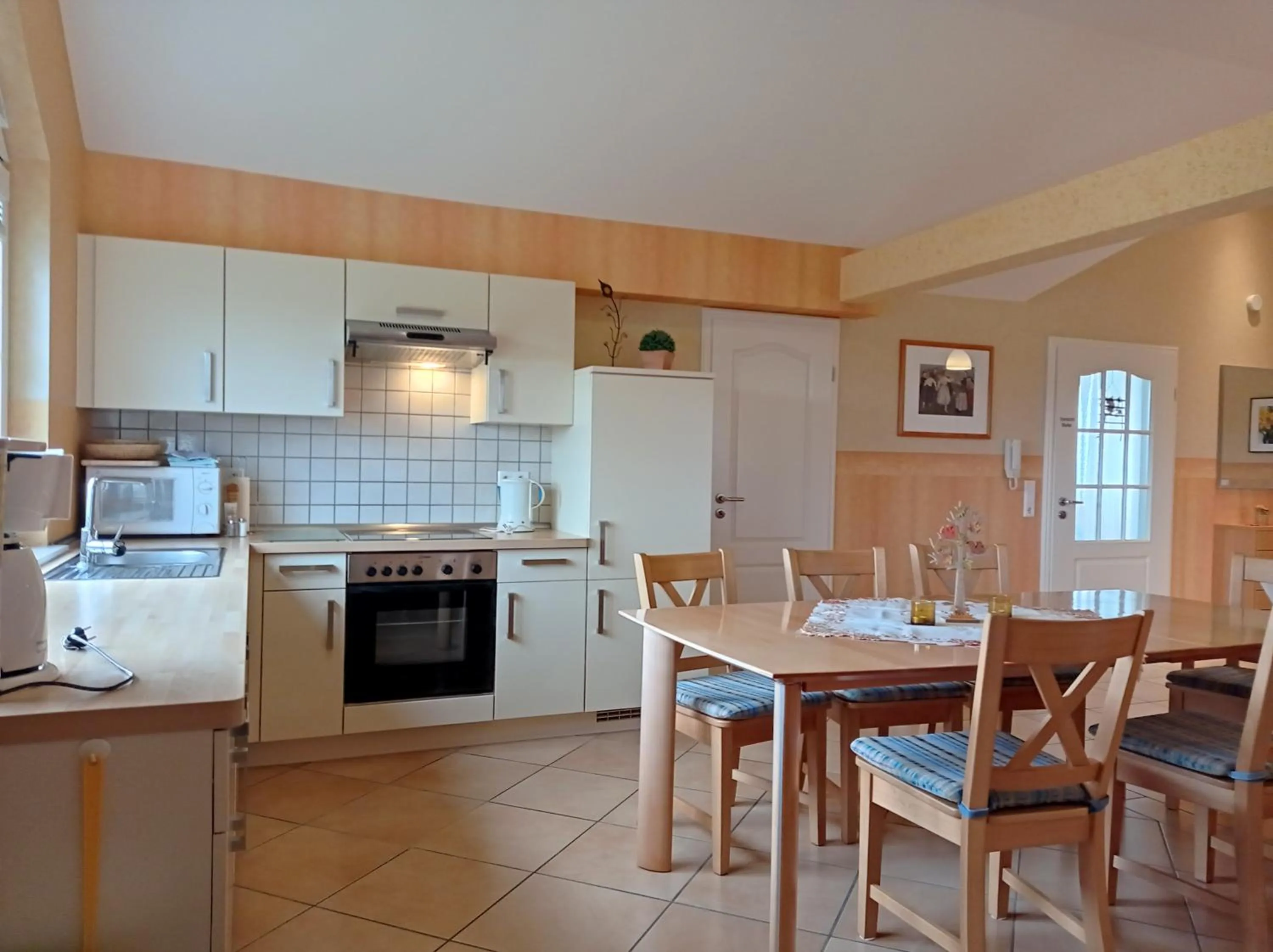 Kitchen or kitchenette in Pension Kölzer