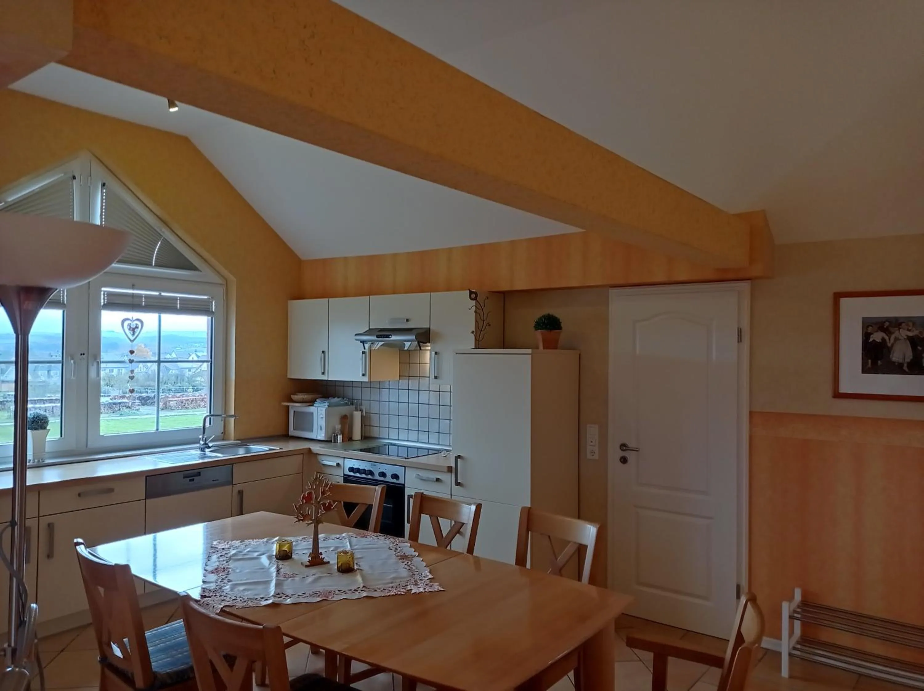 Dining area in Pension Kölzer
