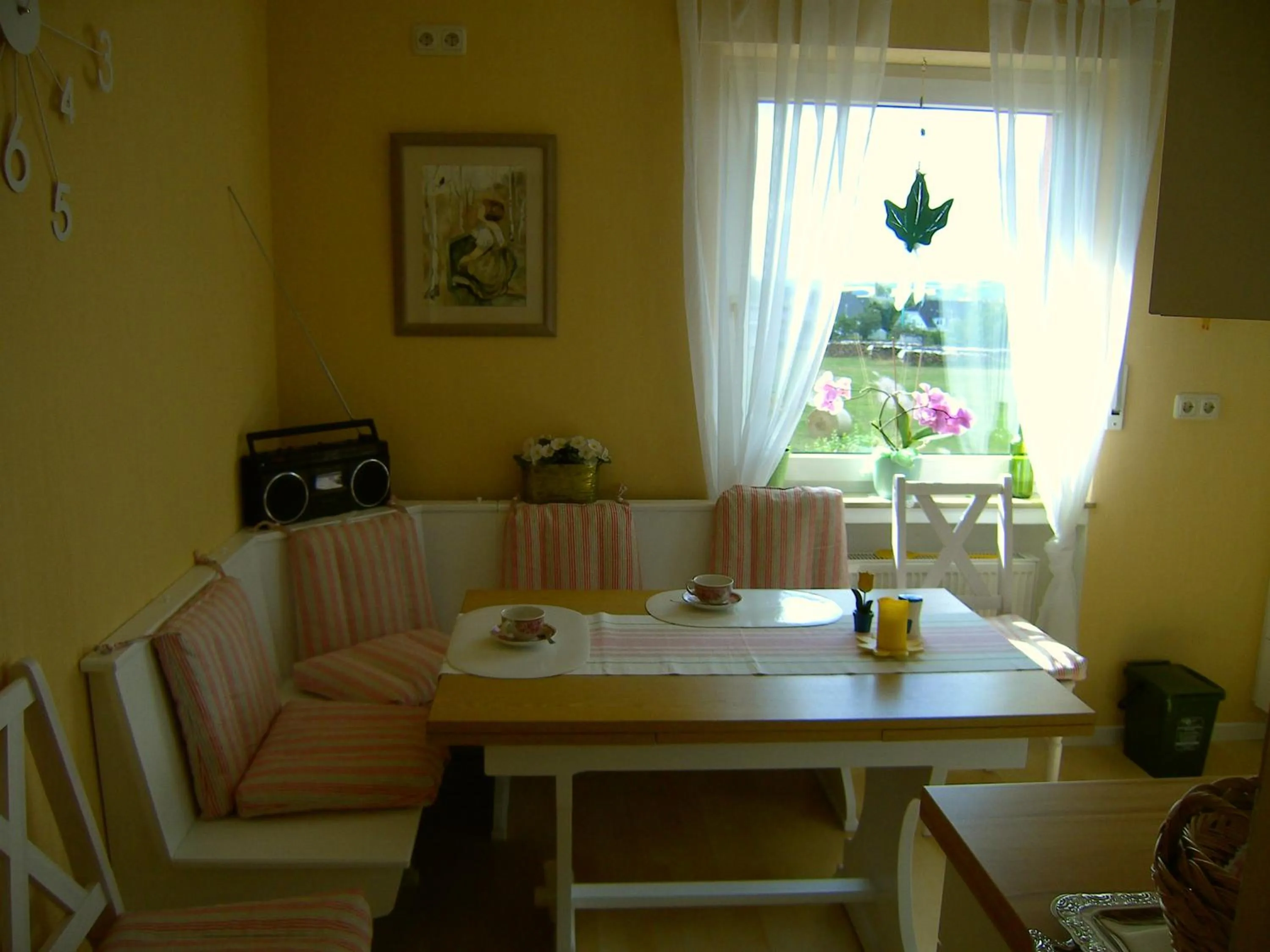 Dining area in Pension Kölzer