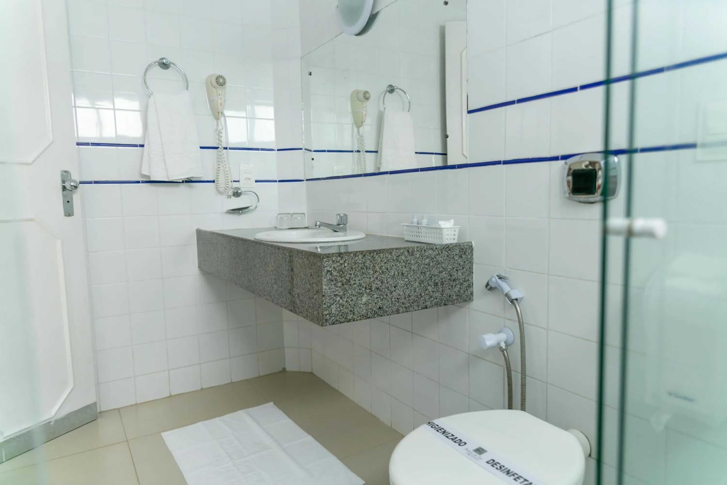 Bathroom in Palácio Do Rio Hotel