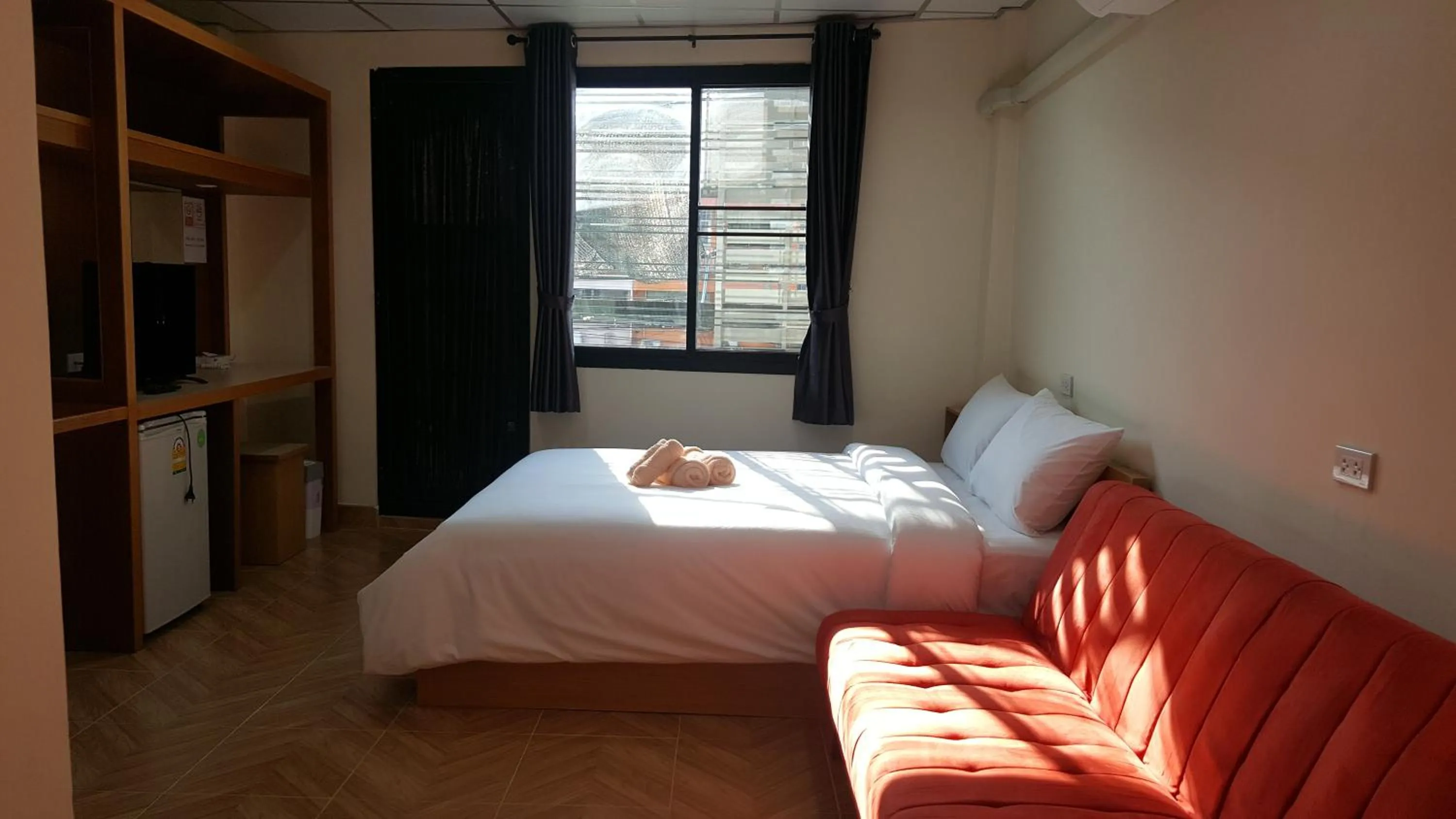 Bed in Double D Rooms & Cafe