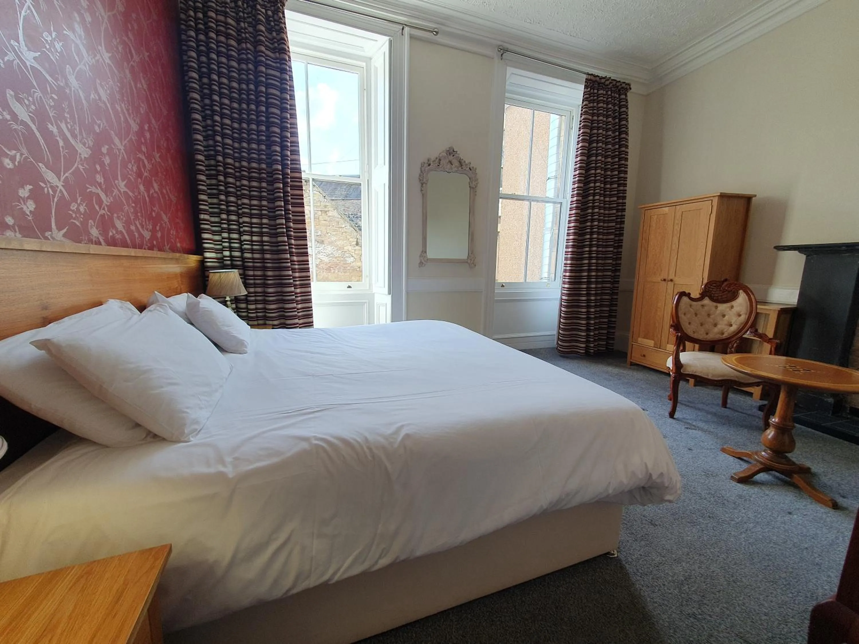 Bed in The Royal Hotel