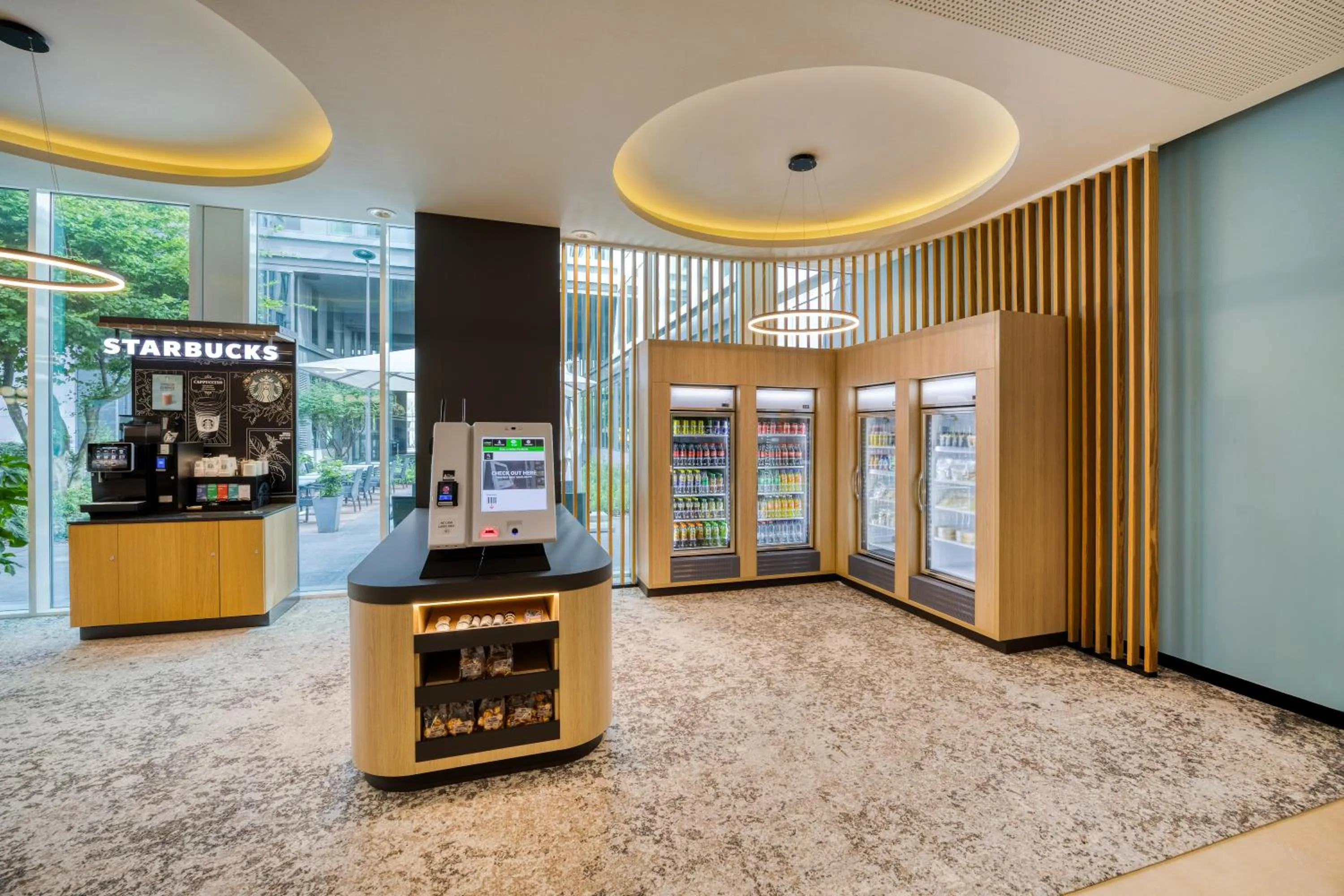 Shopping Area in Radisson Hotel Brussels Centre Midi