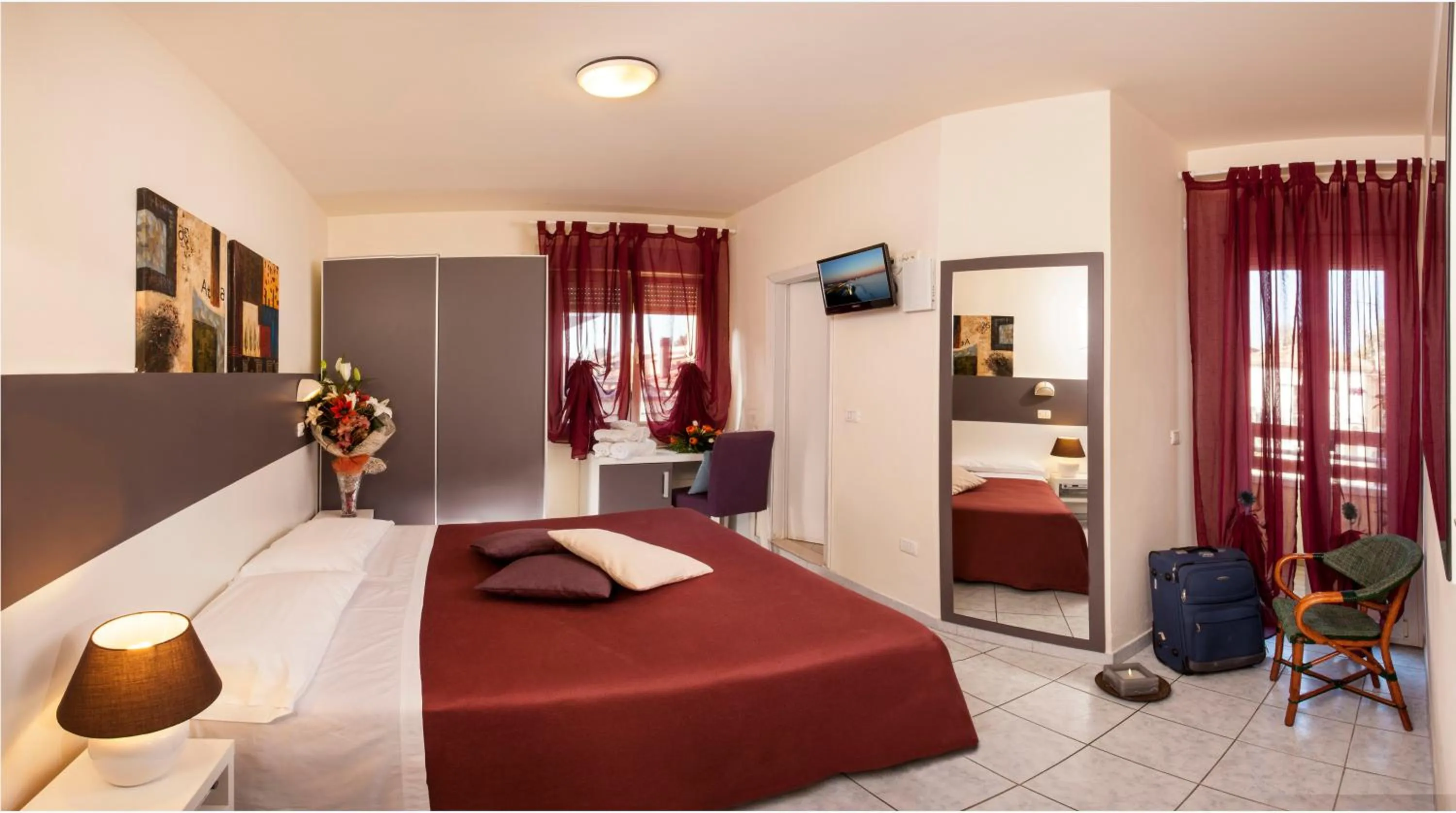 Photo of the whole room, Bed in Hotel Locanda Rosy