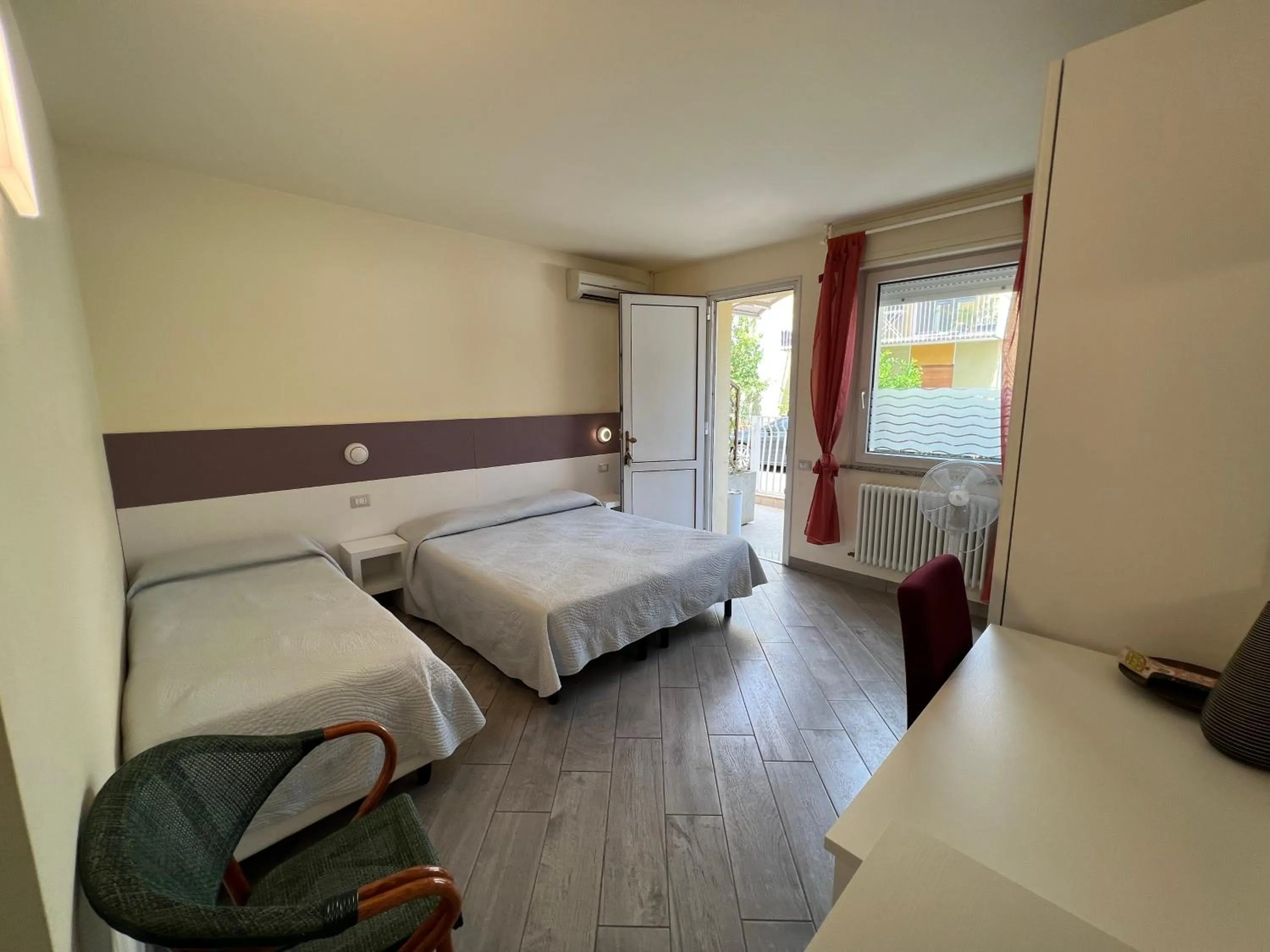 Photo of the whole room, Bed in Hotel Locanda Rosy