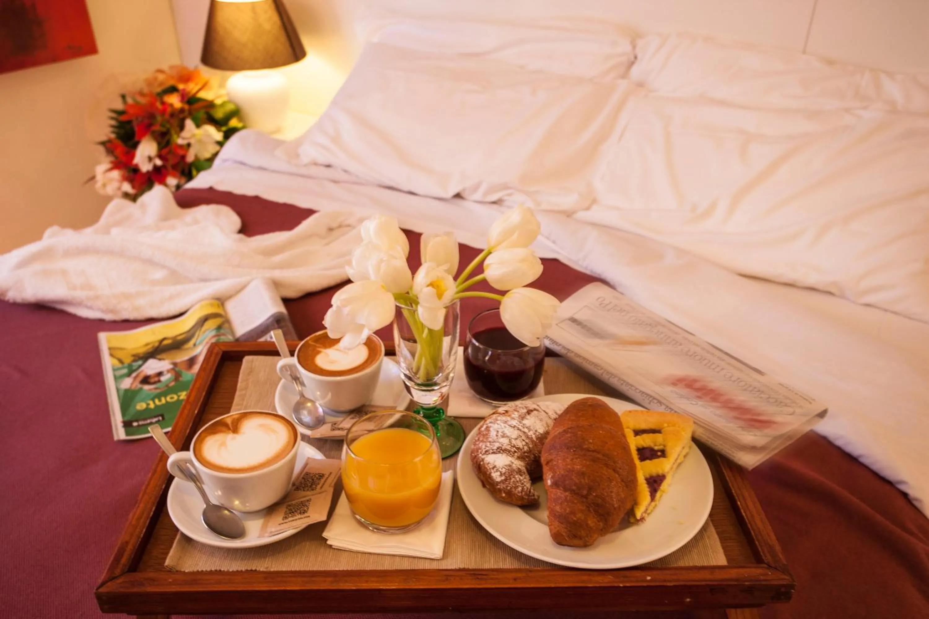 Food and drinks, Bed in Hotel Locanda Rosy