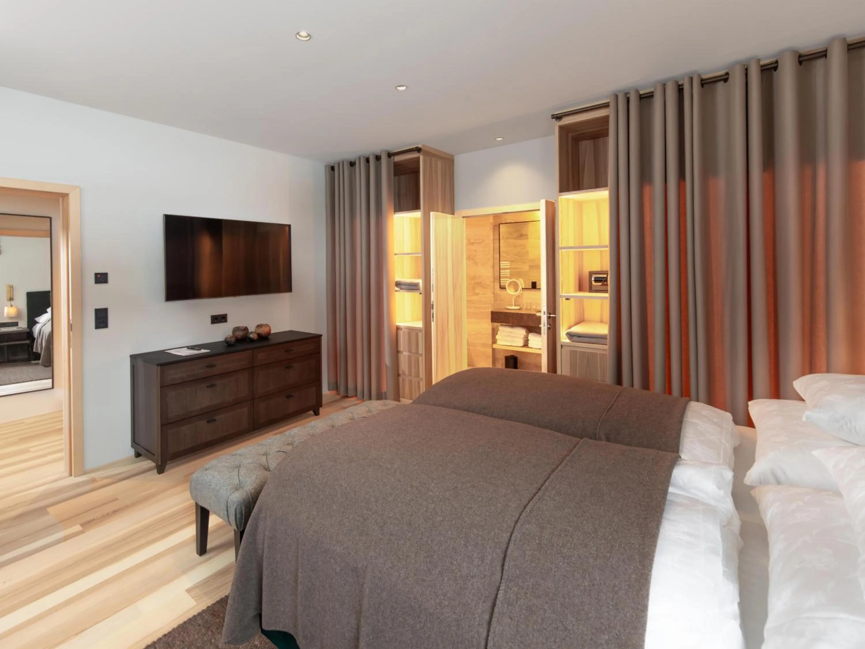 Photo of the whole room, Bed in Hotel Schranz - Ski In & Ski Out