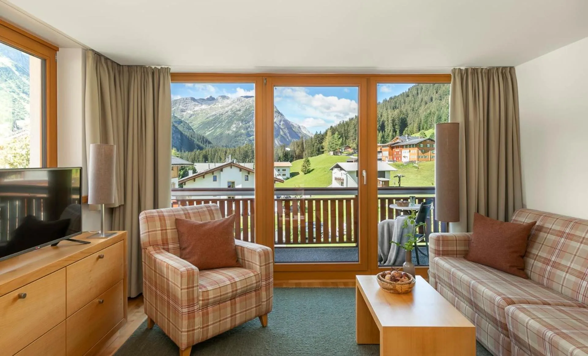 Living room in Hotel Schranz - Ski In & Ski Out